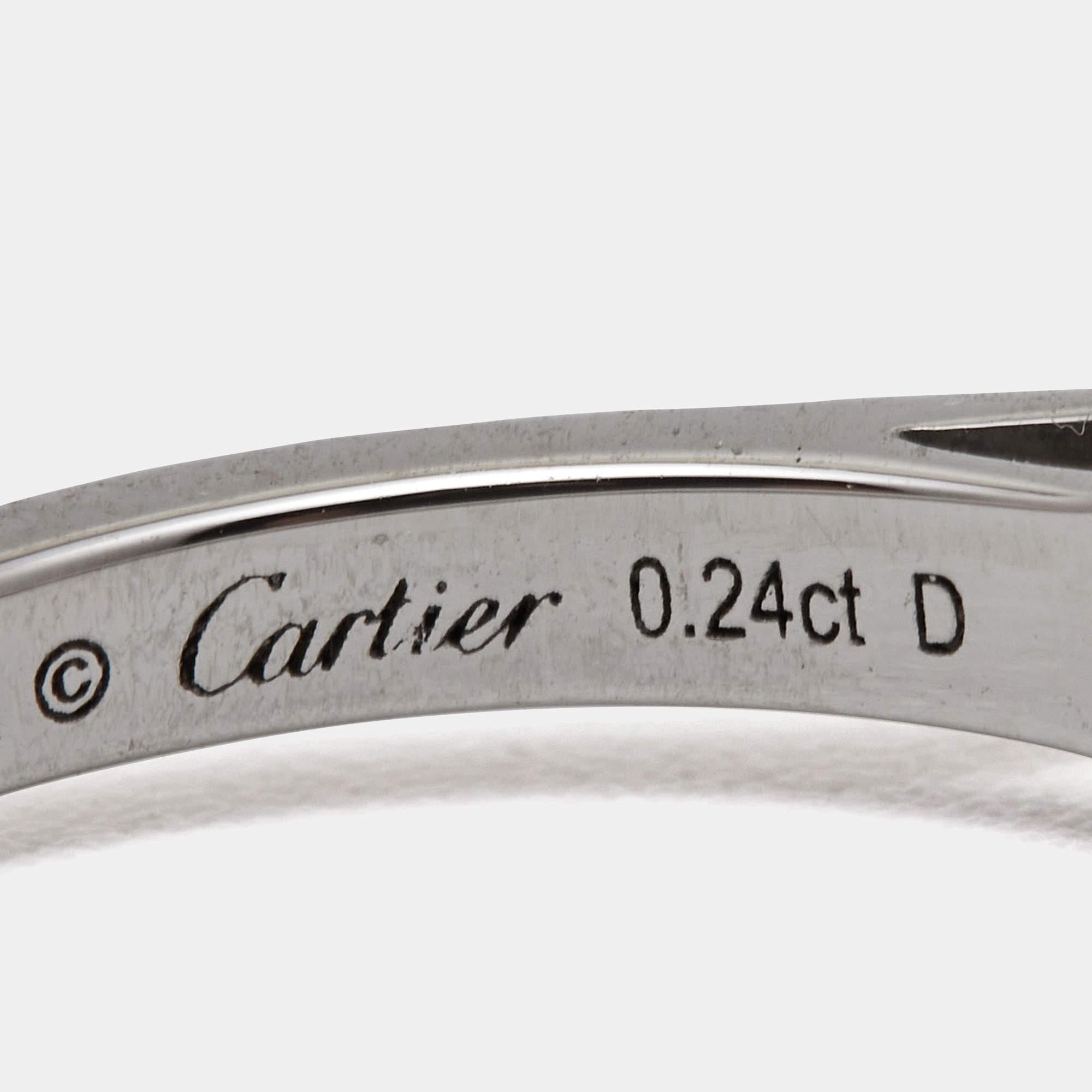 Cartier 1895 Solitaire Diamond Platinum Ring  In Good Condition For Sale In Dubai, Al Qouz 2