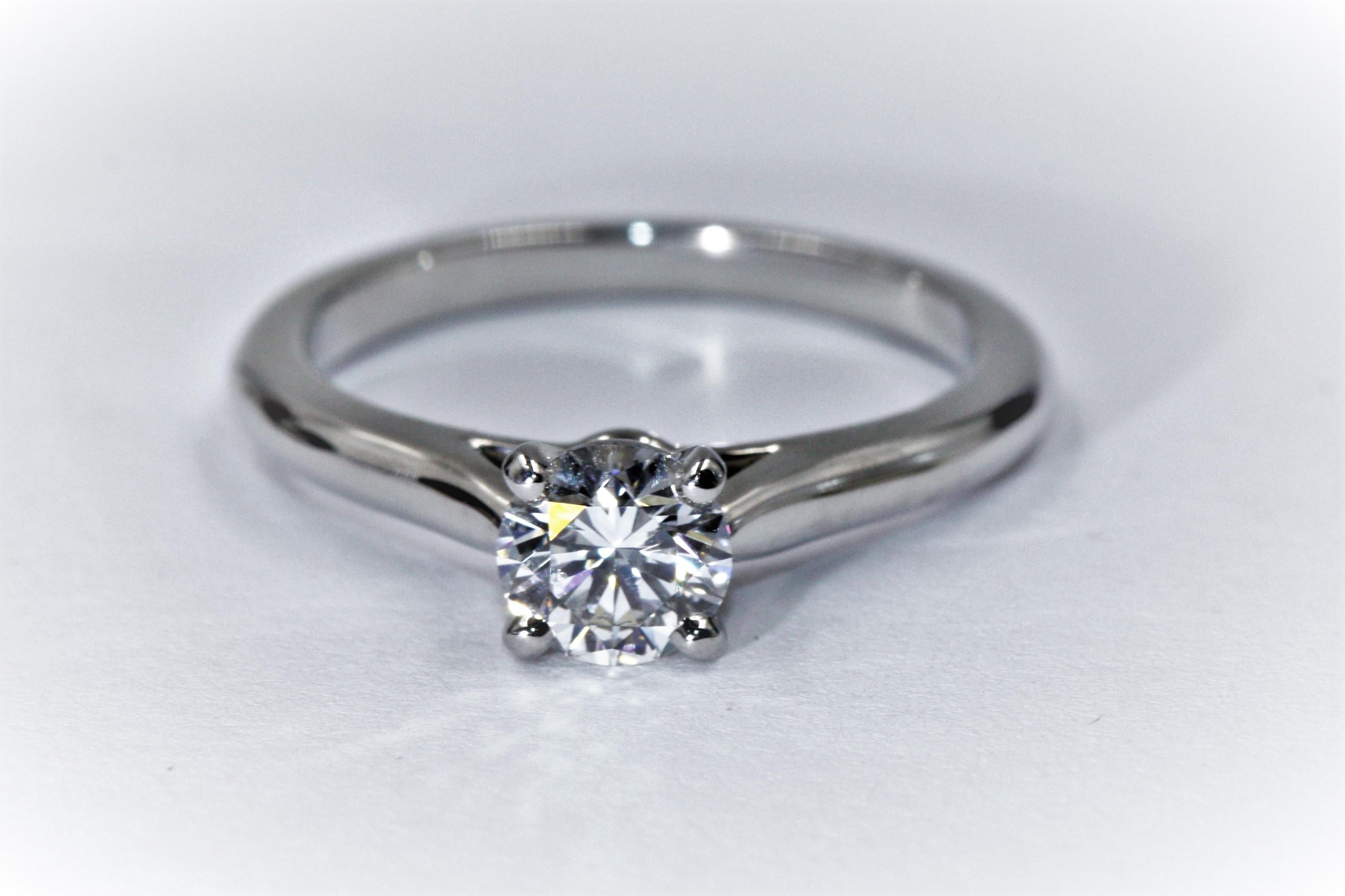 Cartier 1895 Solitaire Platinum Diamond Ring, 0.7 Carat VVS1 E For Sale 5