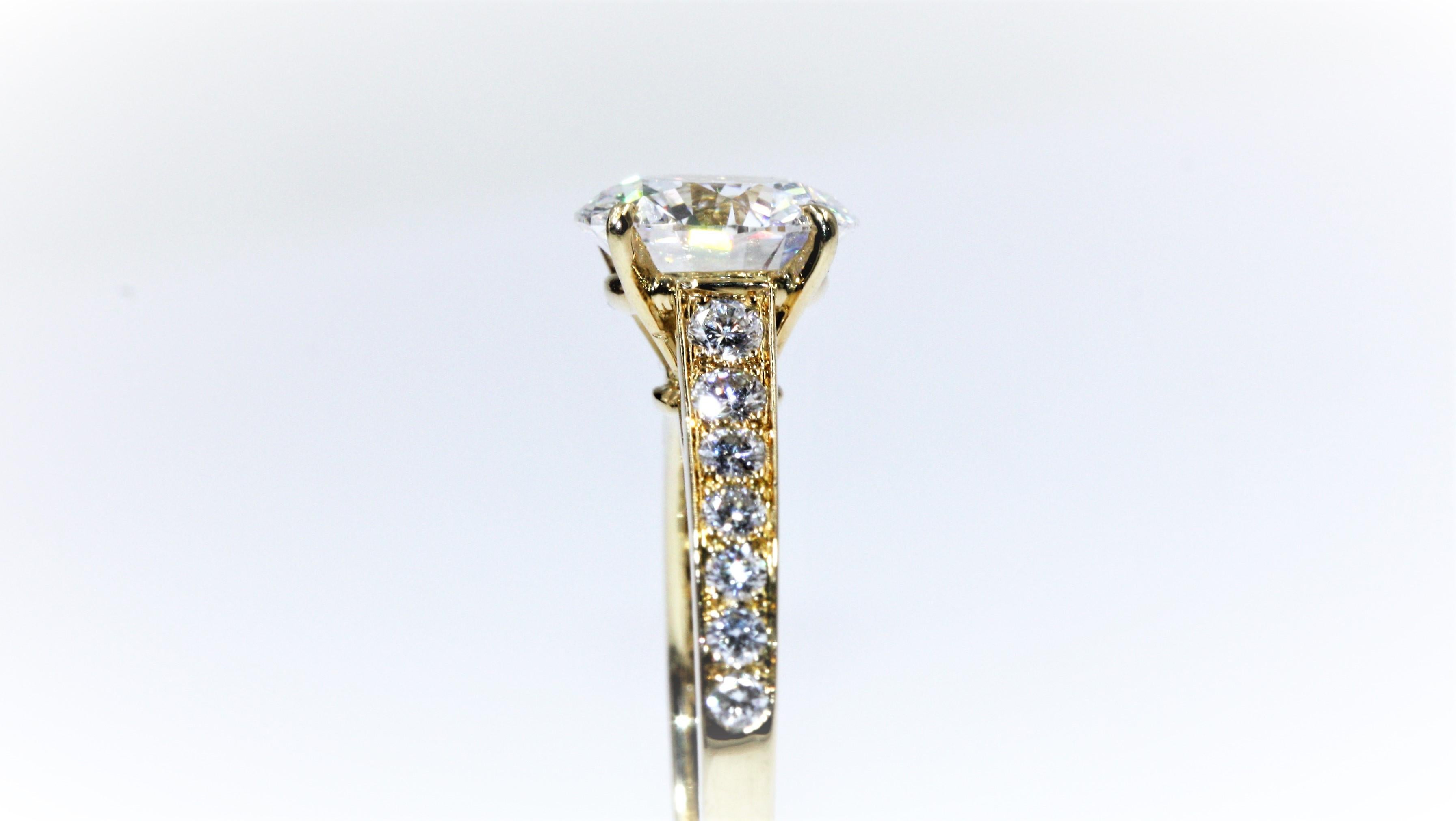 Cartier 1895 Solitaire Ring 18 Karat Yellow Gold Diamonds, 2.02 Carat, VS1, D In Excellent Condition For Sale In New York, NY