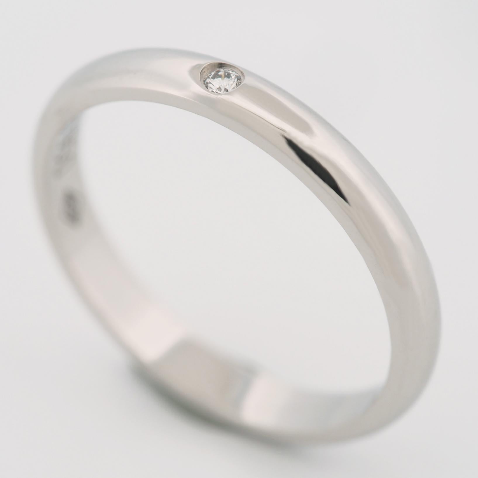 Item: Authentic Cartier 1895 Wedding Band Diamond Ring
Stones: Diamond (0.01ct)
Metal: Platinum 950
Ring Size: 49 US SIZE 4.75 UK SIZE I 3/4
Internal Diameter: 15.55 mm
Measurement: 2.5 mm
Weight: 2.9 Grams
Condition: Used (repolished)
Retail Price: