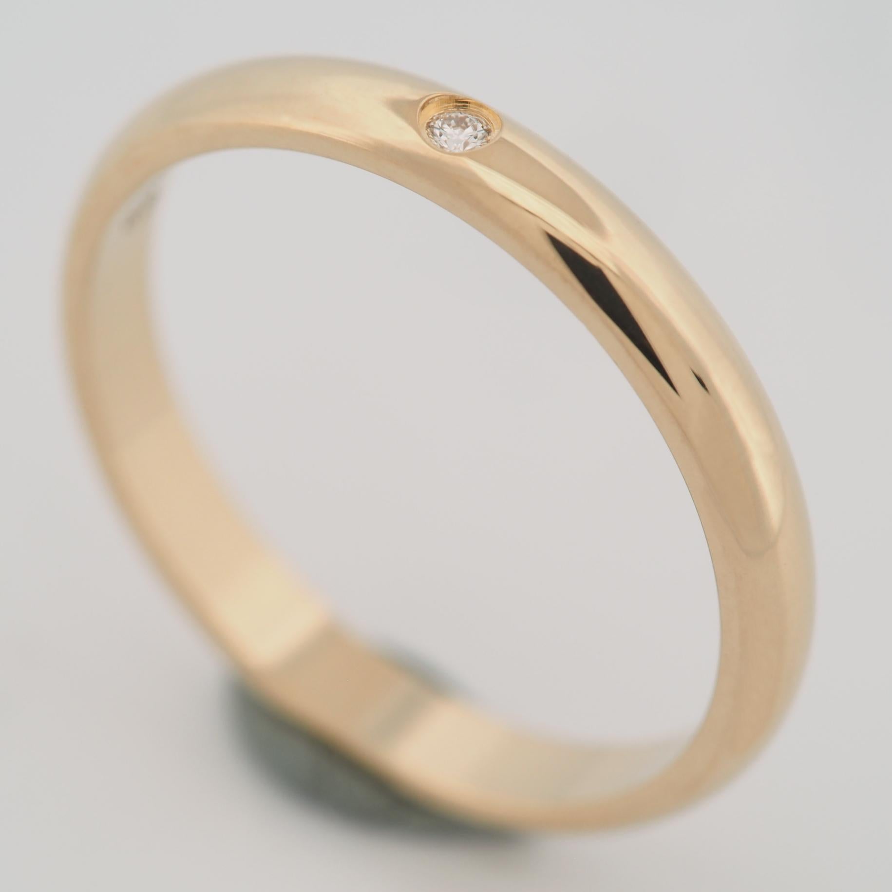 Artículo Anillo de diamantes Cartier 1895 auténtico
Piedras: Diamante (0,01 ct)
Metal: Oro amarillo de 18 quilates
Tamaño del anillo: 51 US SIZE 5.5 UK SIZE K 1/4
Diámetro interior: 16.20 mm
Medida: 2,5 mm
Peso: 2.3 gramos
Estado: Usado