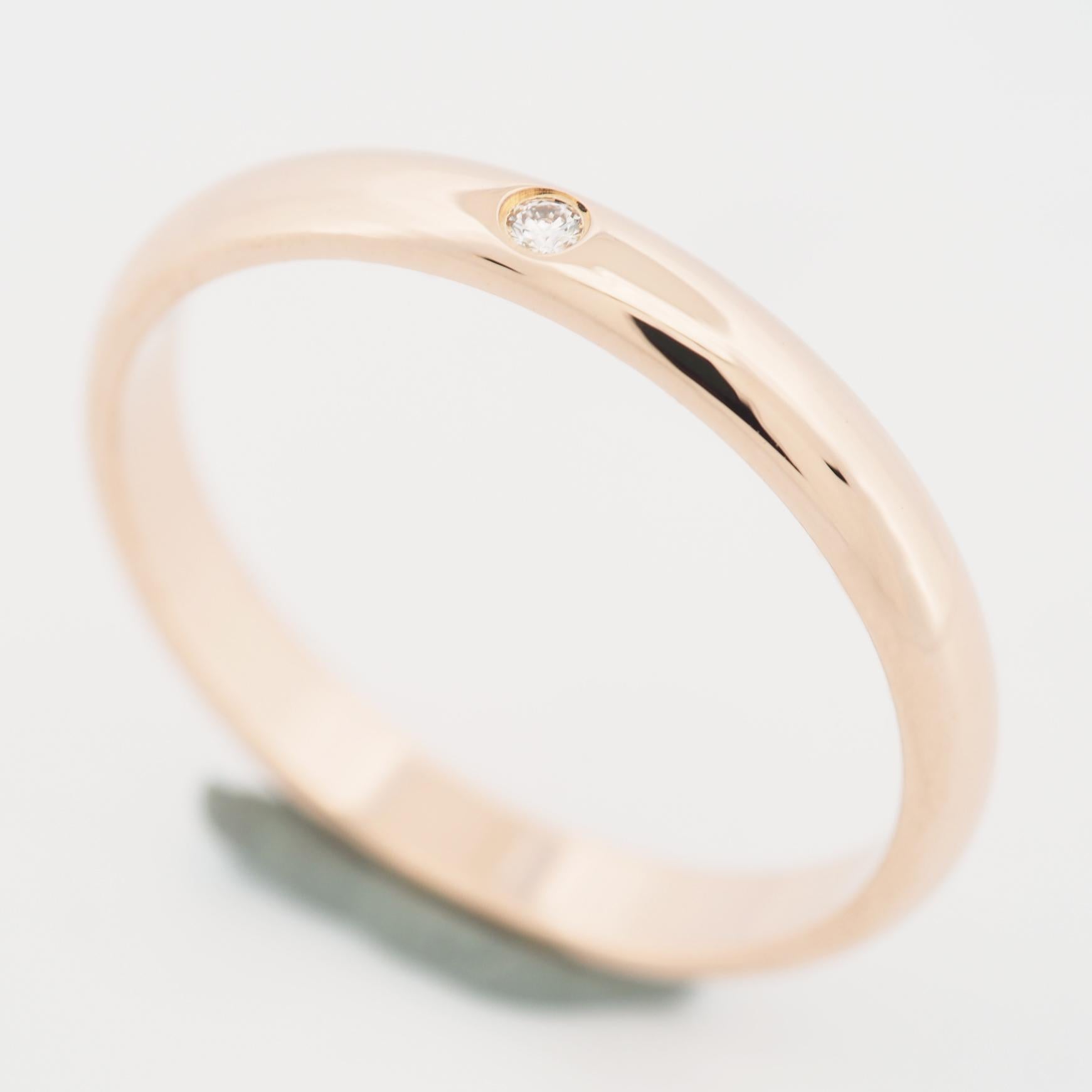 Item: Cartier 1895 Wedding Band Diamond Ring
Stones: Diamond (0.01ct)
Metal: 18K Rose Gold
Ring Size: 52 US SIZE 6.0 UK SIZE L 1/4
Internal Diameter: 16.50 mm
Measurement: 2.6 mm
Weight: 2.4 Grams
Condition: Used (repolished)
Retail Price: USD930