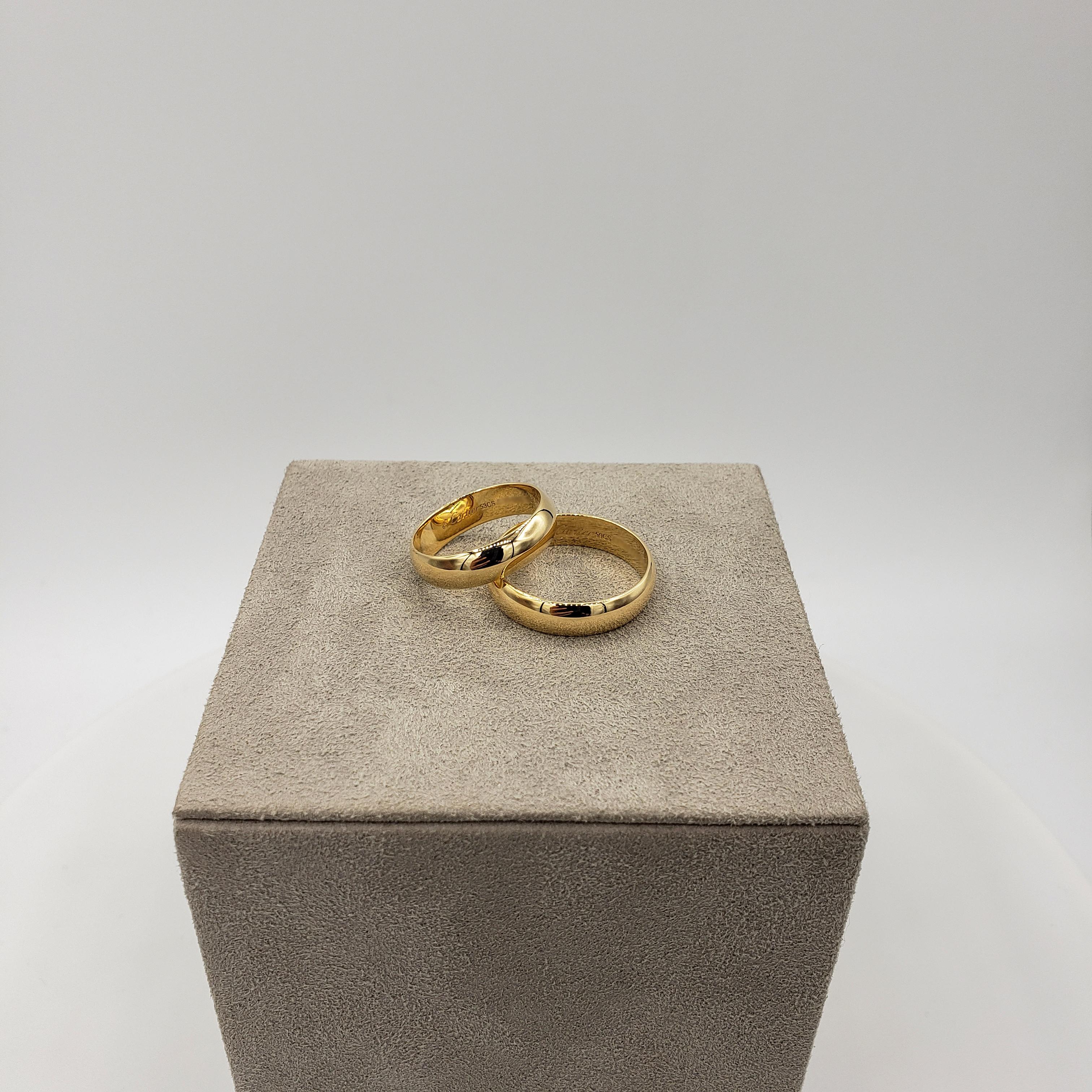 Cartier 1895 Yellow Gold Wedding Band Set In Excellent Condition In New York, NY