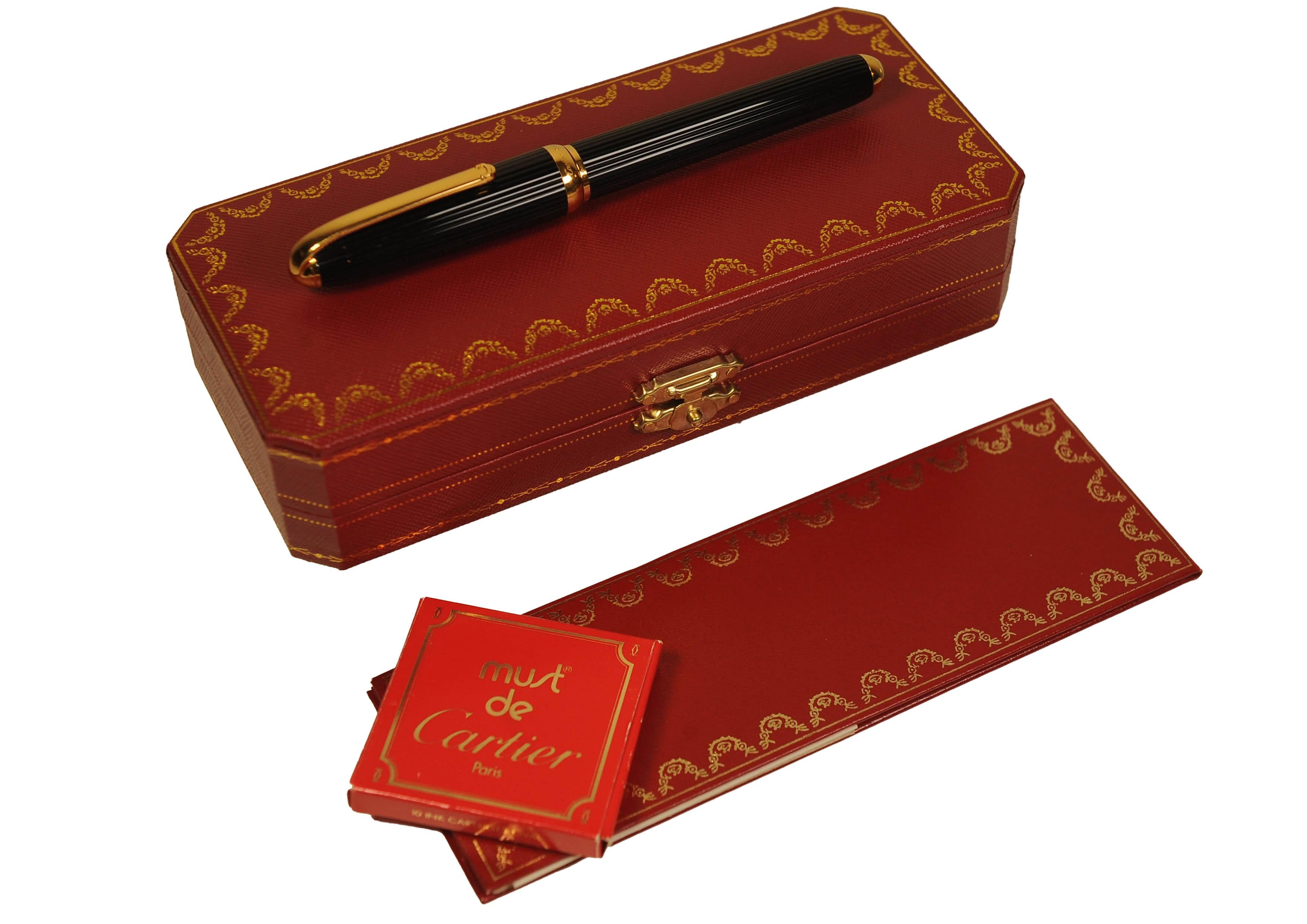 Cartier 18ct Gold Nib Black Godron Ribbed Fountain Pen With Cartier Box For Sale 12