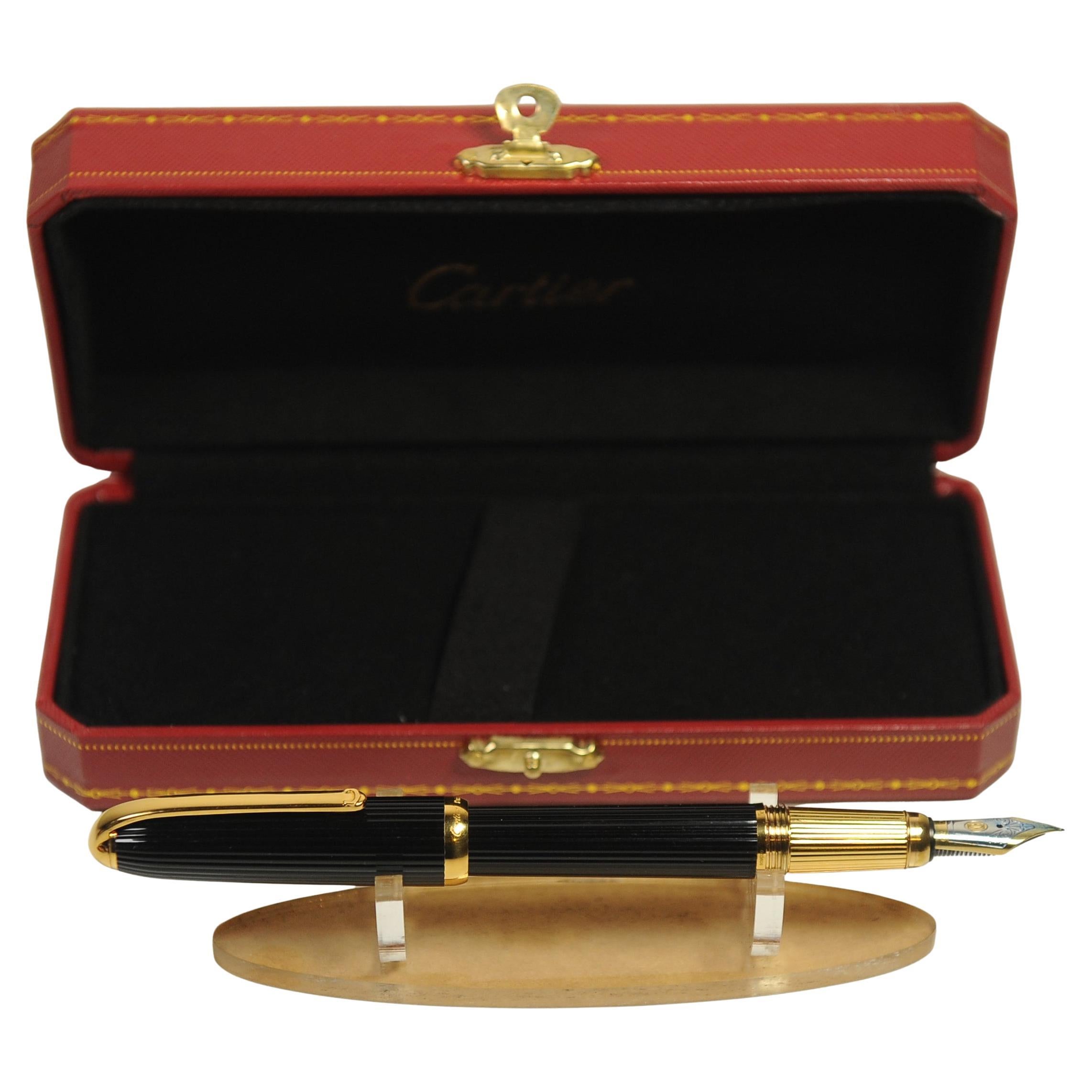 Contemporary Cartier 18ct Gold Nib Black Godron Ribbed Fountain Pen With Cartier Box For Sale