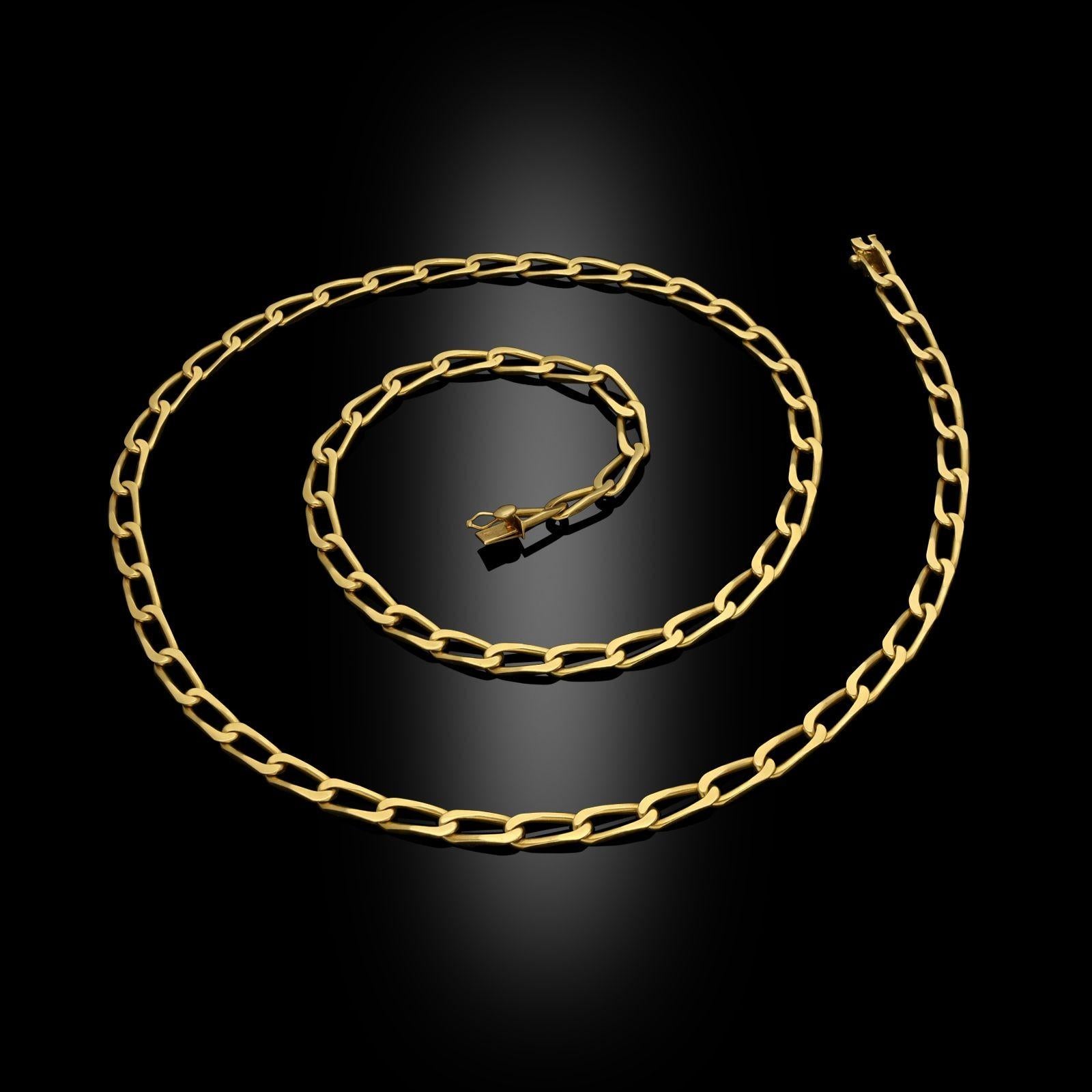 18ct yellow gold 'Paperclip' long chain necklace by Cartier, 1977. The chain is formed of uniform stylised oval links, with a tongue and box clasp fastening.
Maker
Cartier
Period
1977
Origin
London
Setting
18ct yellow gold, signed Cartier with
