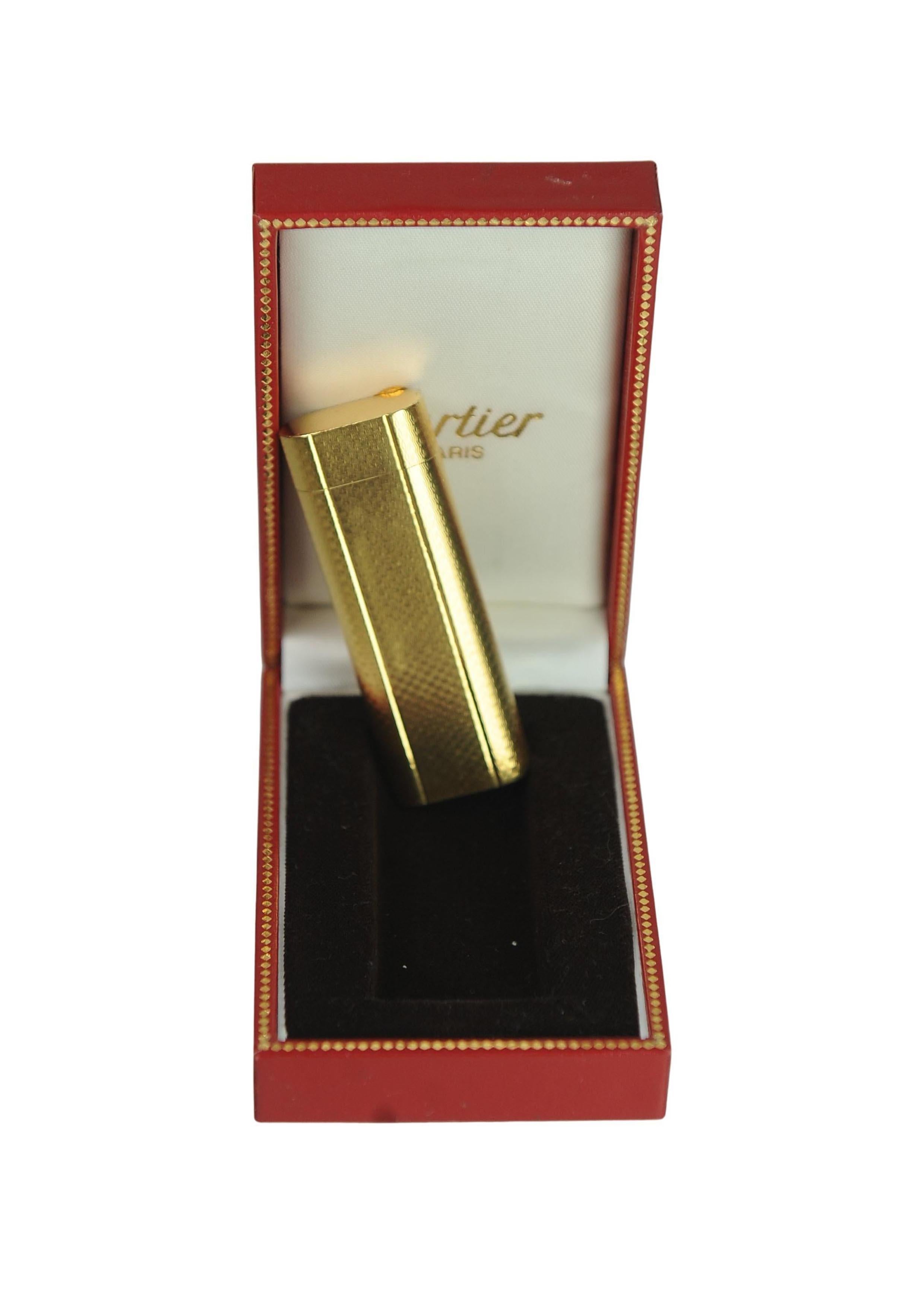 Accendino Briquet per sigarette Cartier in oro 18ct con scatola Cartier in vendita 7