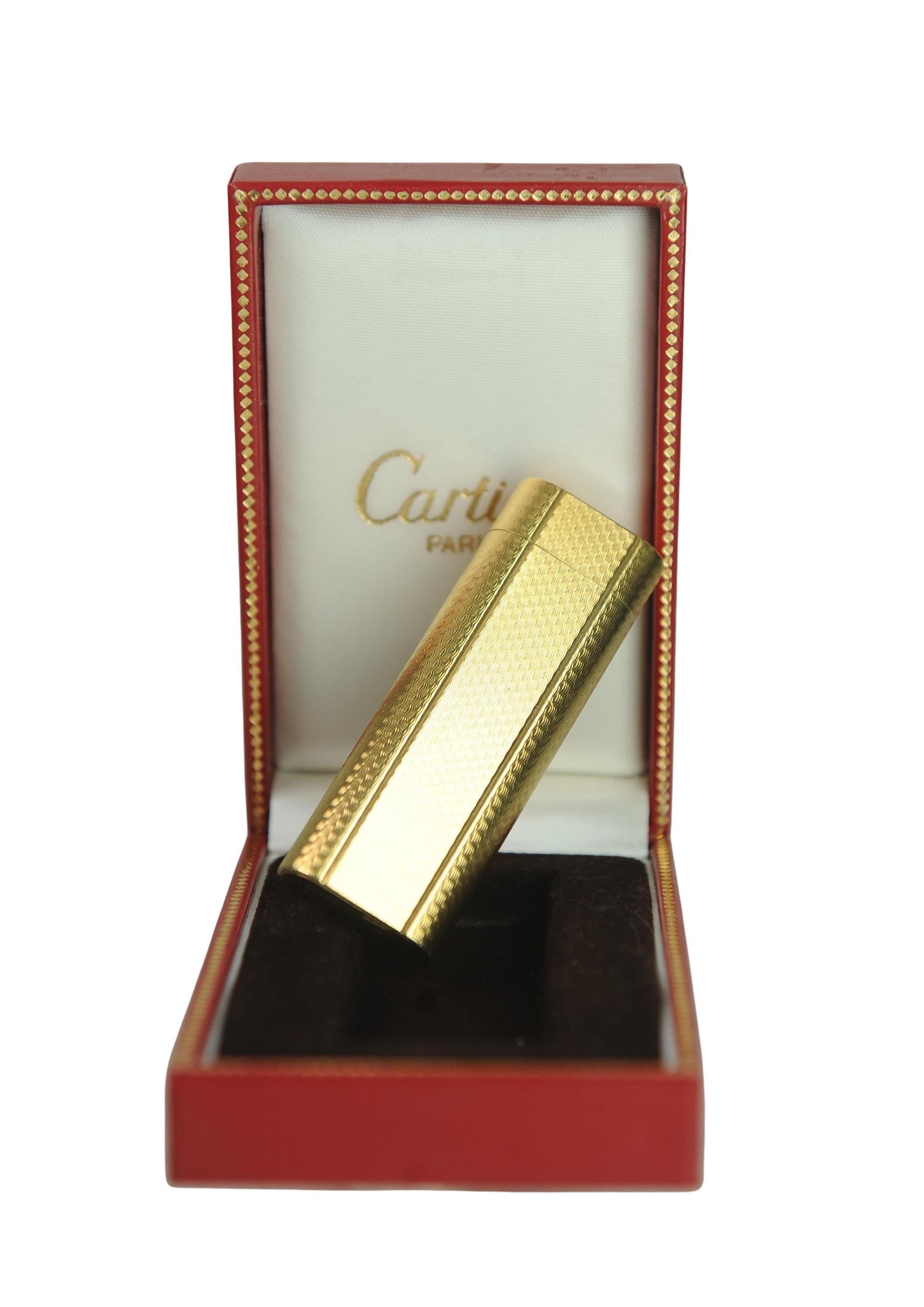 Accendino Briquet per sigarette Cartier in oro 18ct con scatola Cartier in vendita 8
