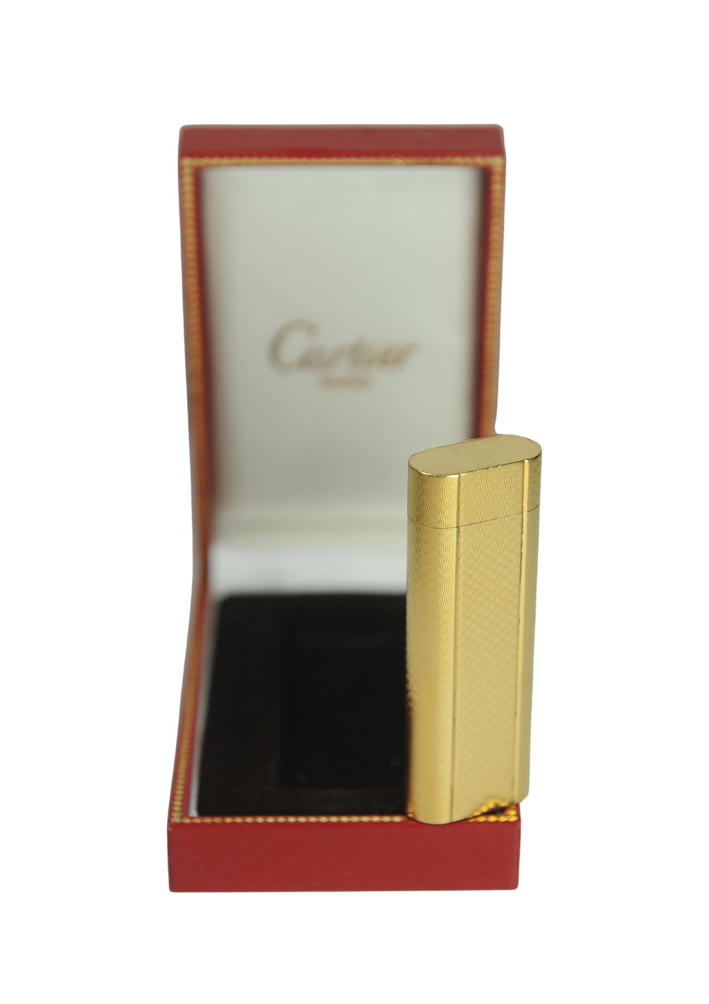 Accendino Briquet per sigarette Cartier in oro 18ct con scatola Cartier in vendita 9