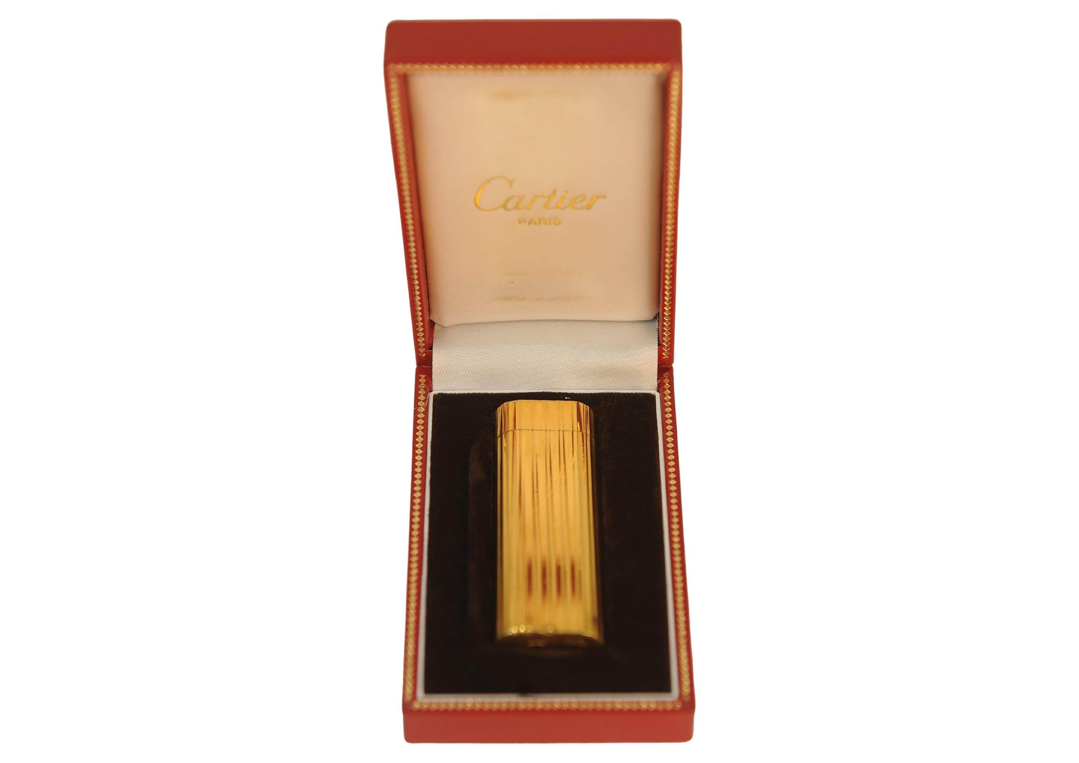 Francese Accendino Briquet per sigarette Cartier in oro 18ct con scatola Cartier
