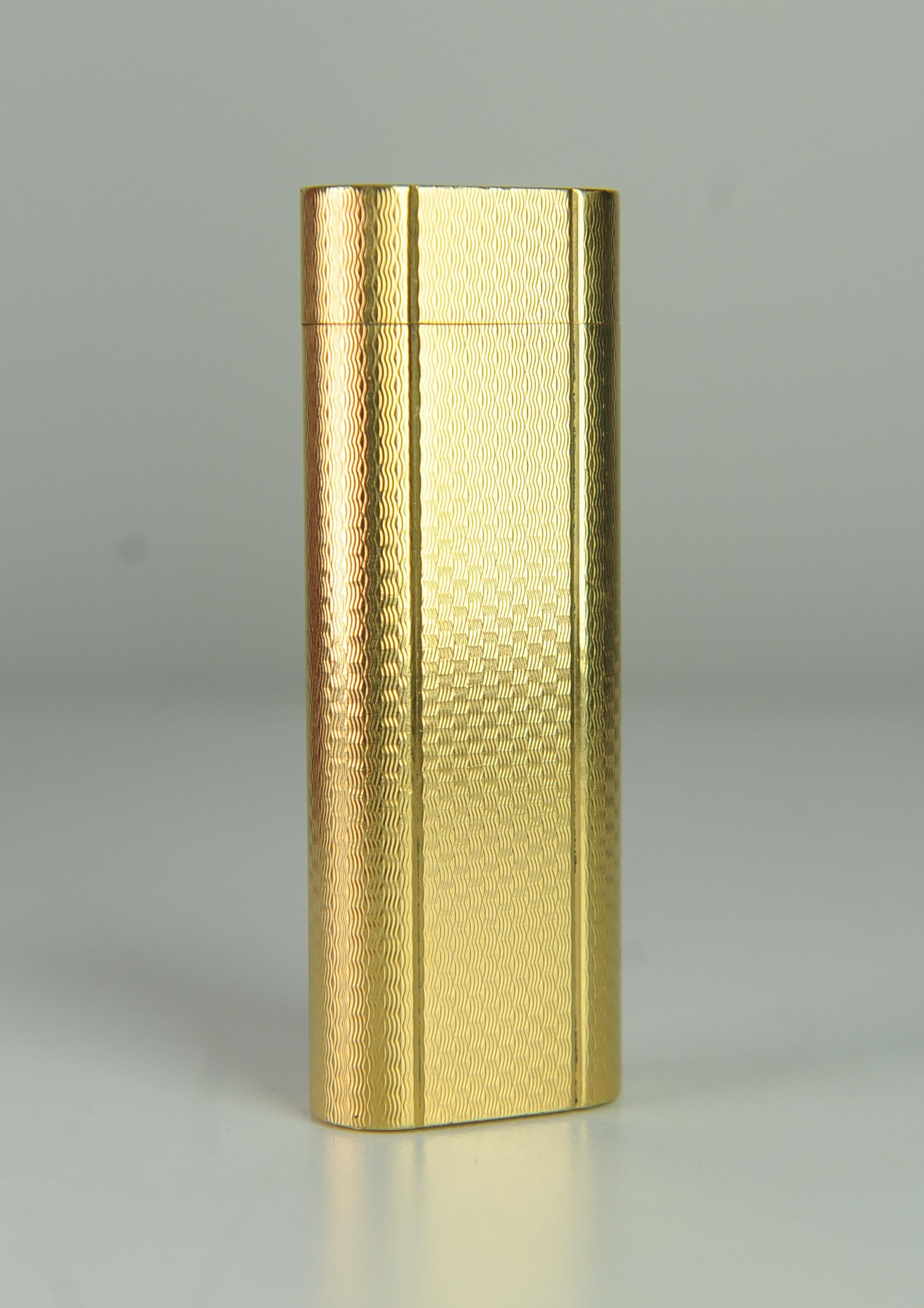 Accendino Briquet per sigarette Cartier in oro 18ct con scatola Cartier in vendita 2