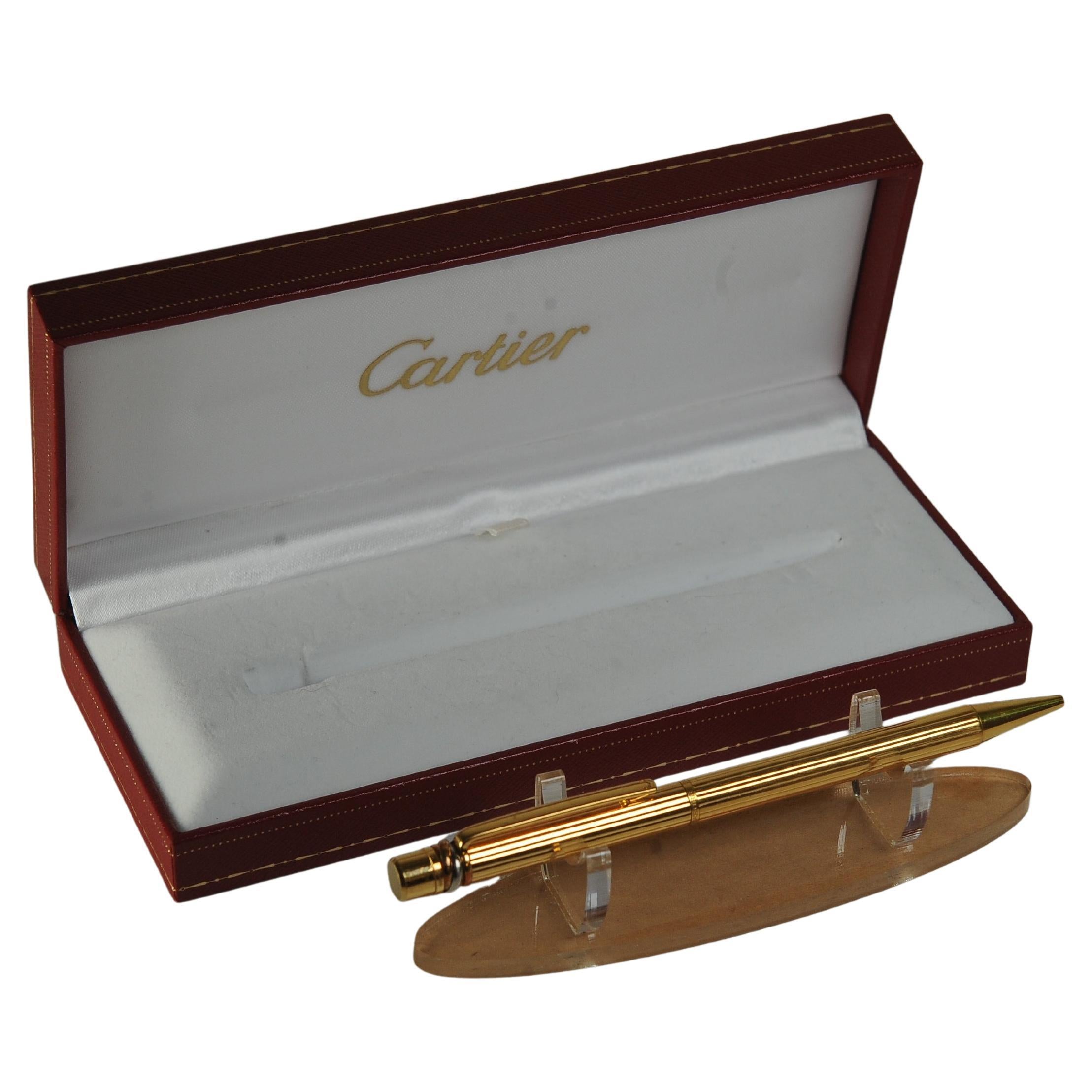 Cartier 18ct Gold Plated Ribbed Trinity Ballpoint Pen in Original Cartier Box Bon état - En vente à Reading, Berkshire