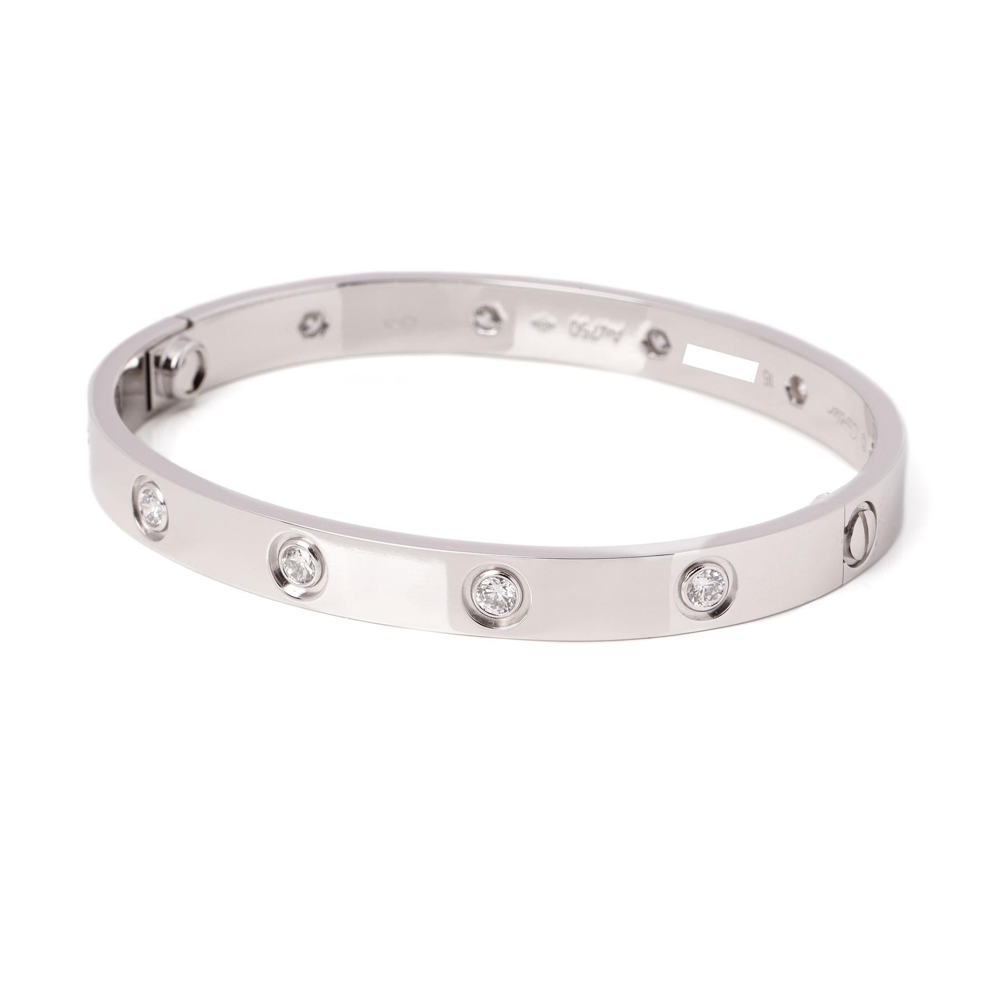 This bangle by Cartier is from their Love collection and is in 18ct White Gold. It features 10 round brilliant cut diamonds. Complete with Cartier box and certificate. Our Xupes reference is J729 should you need to quote this.