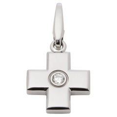 Cartier Pendentif breloque en forme de croix en or blanc 18 carats serti de diamants