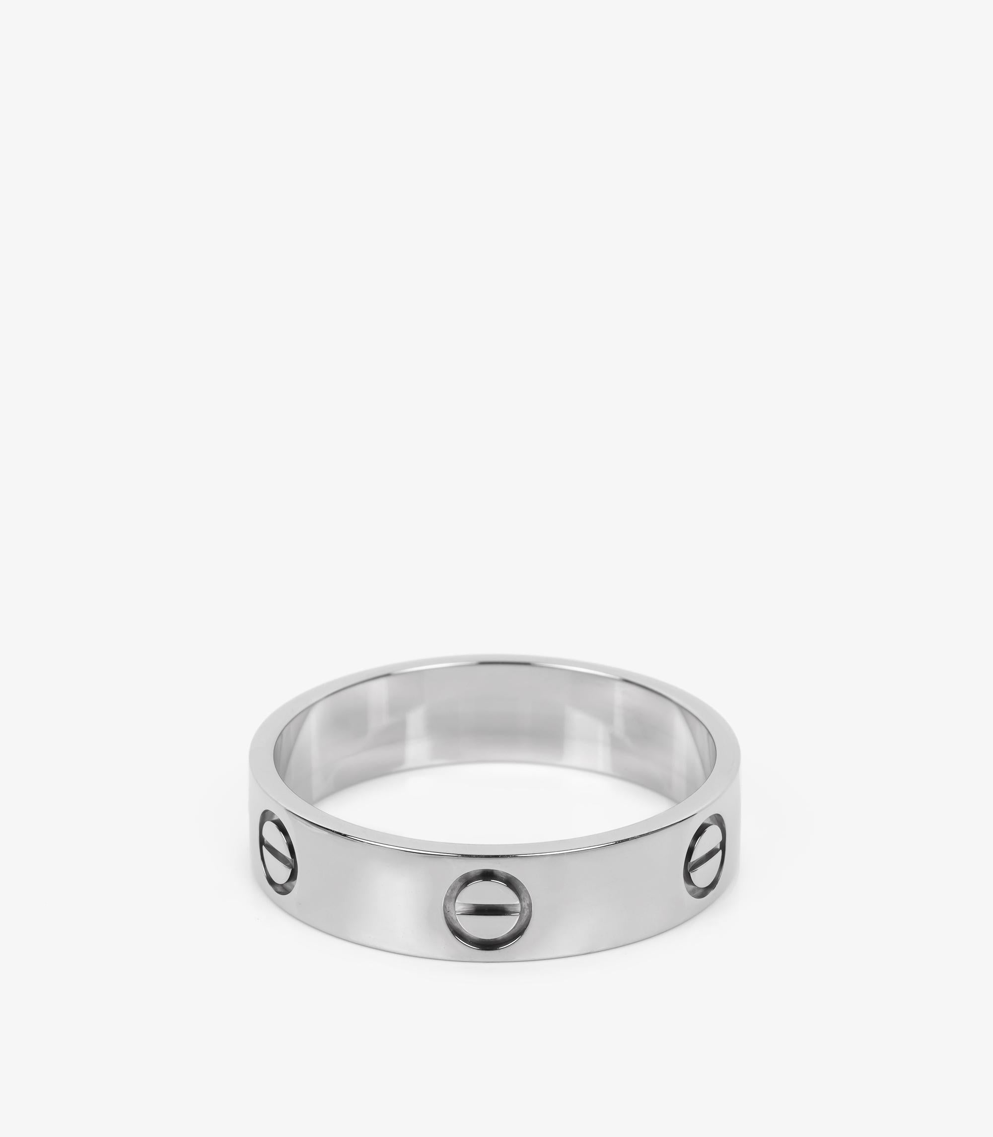 Cartier Bague jonc d'amour en or blanc 18 carats

Détails du produit
Xupes Ref : COMJ863
Marque : Cartier
Modèle : Anneau d'amour
Type : Anneau
Numéro de série : U*****
Âge : 2023
PRIX DE VENTE CONSEILLÉ : £1,990
Accompagné de : Boîte Cartier, Boîte
