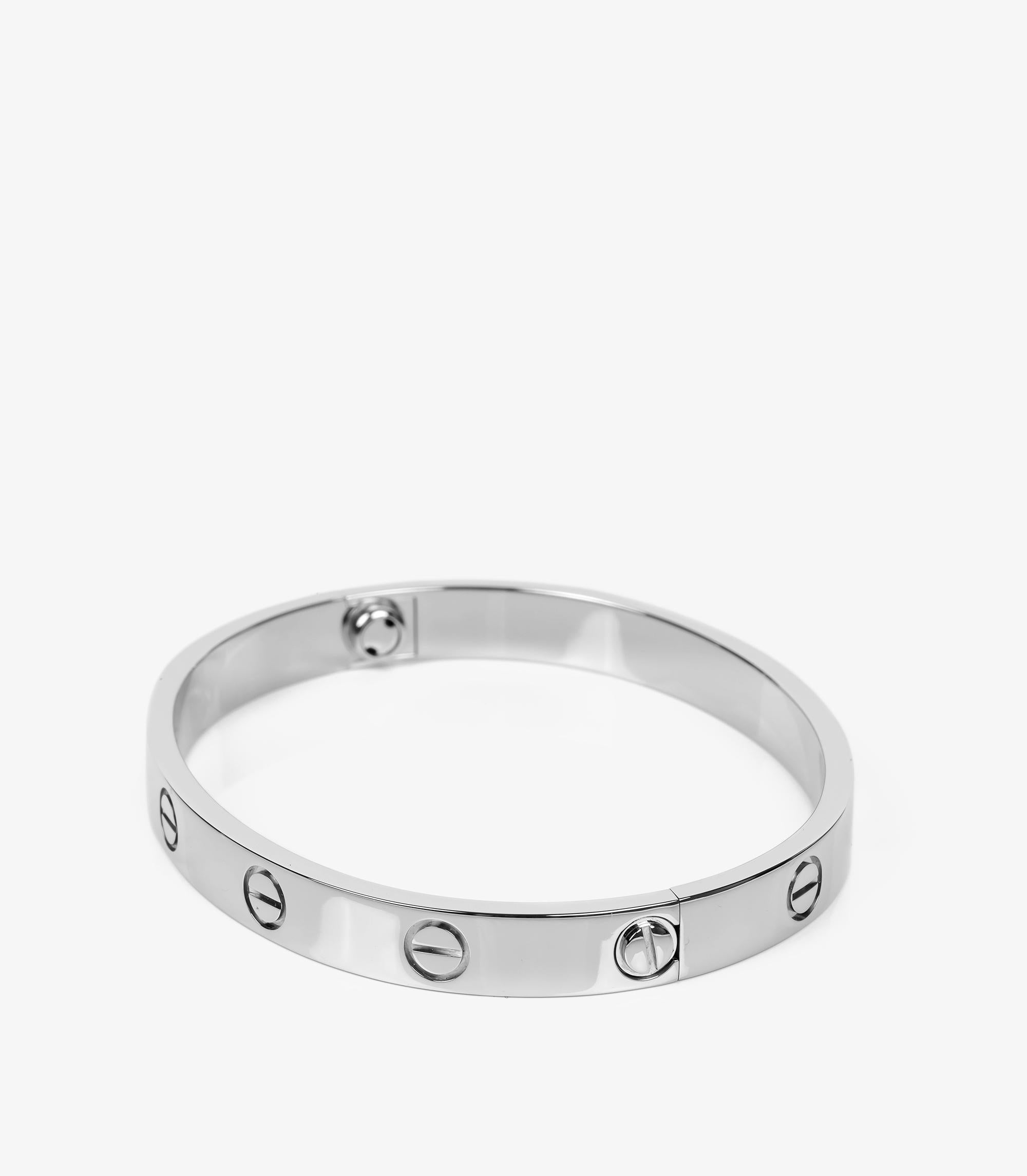 Cartier 18ct Oro Blanco Brazalete Love 16cm en Excelente Estado en Bishop's Stortford, Hertfordshire