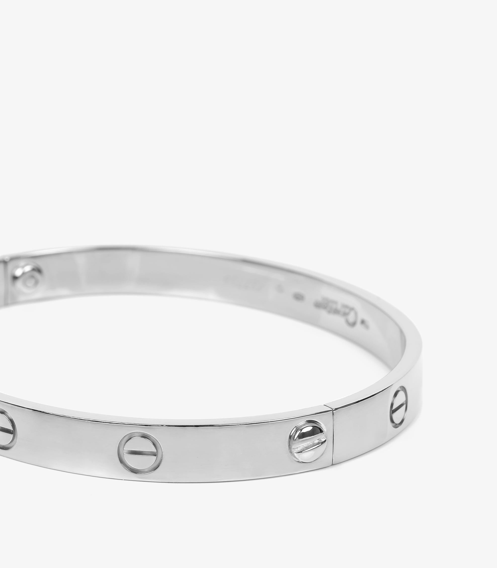 Cartier 18ct Oro Blanco Brazalete Love 19cm en Excelente estado para la venta en Bishop's Stortford, Hertfordshire
