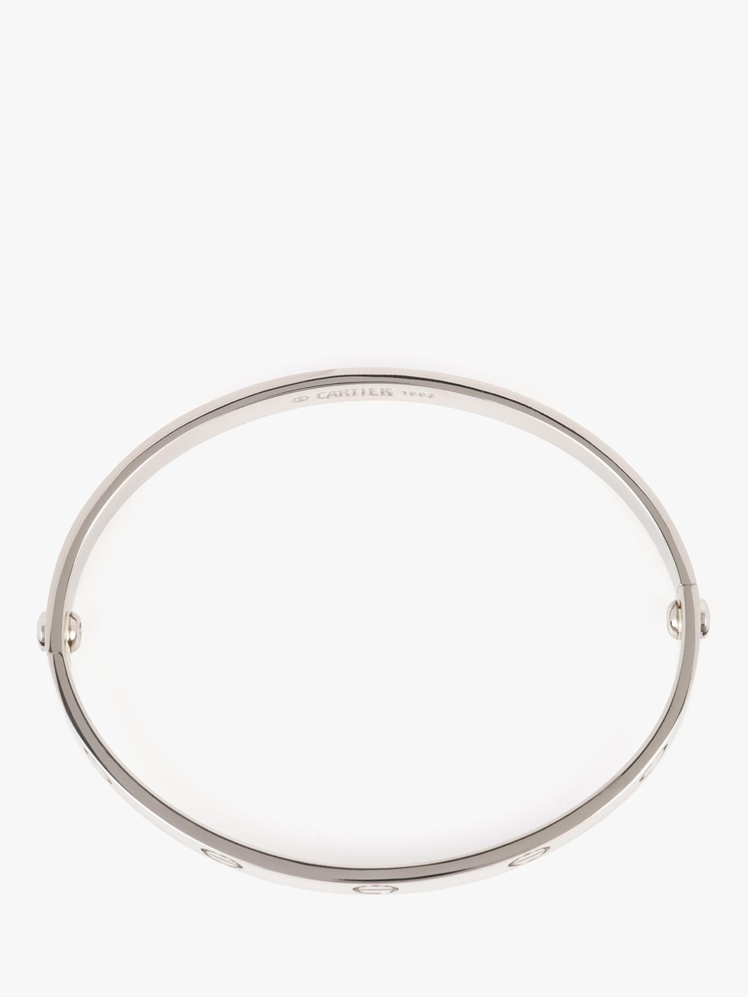 Cartier Love-Armreif aus 18 Karat Weißgold im Zustand „Hervorragend“ im Angebot in Bishop's Stortford, Hertfordshire