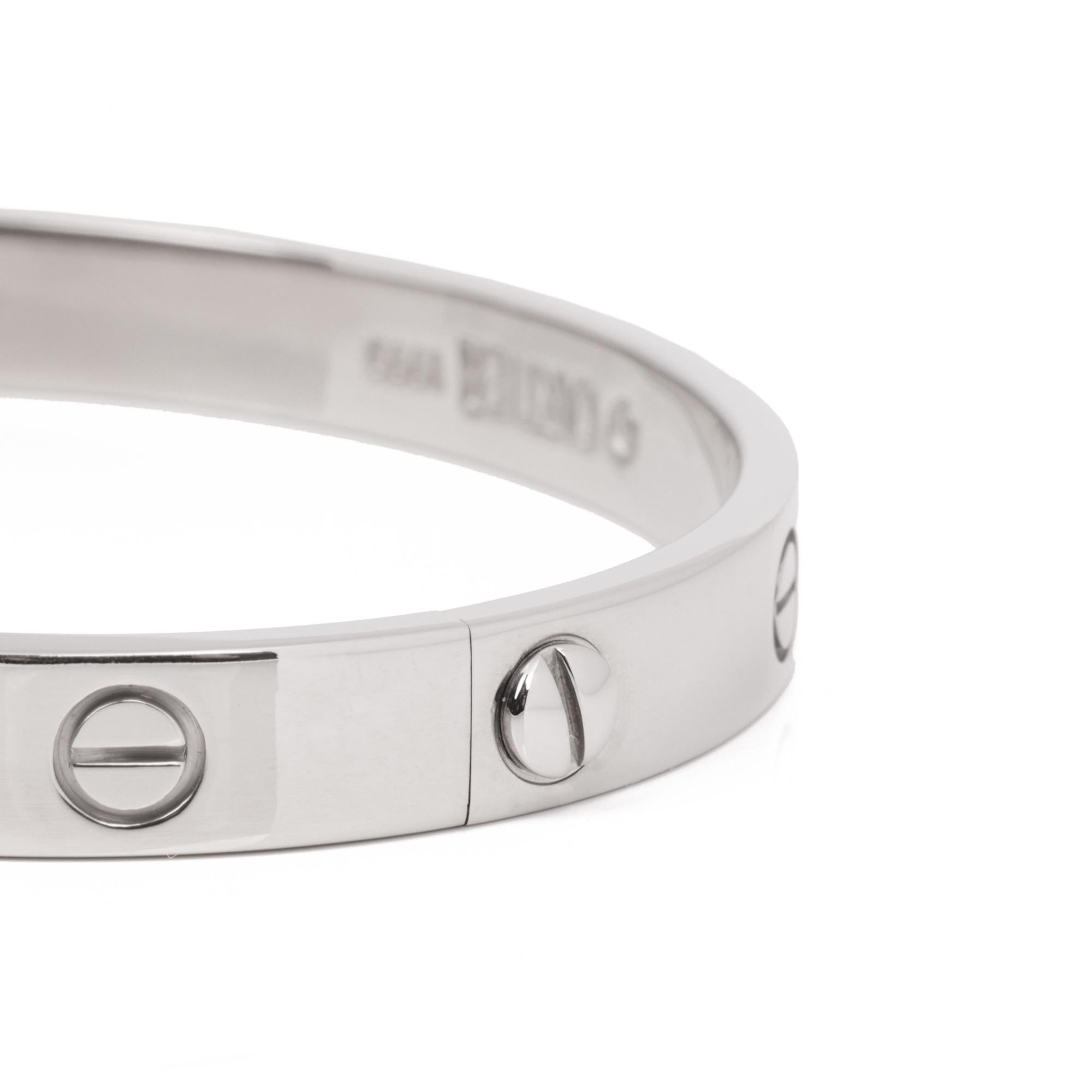 Cartier 18ct White Gold Love Bangle In condizioni ottime in vendita a Bishop's Stortford, Hertfordshire