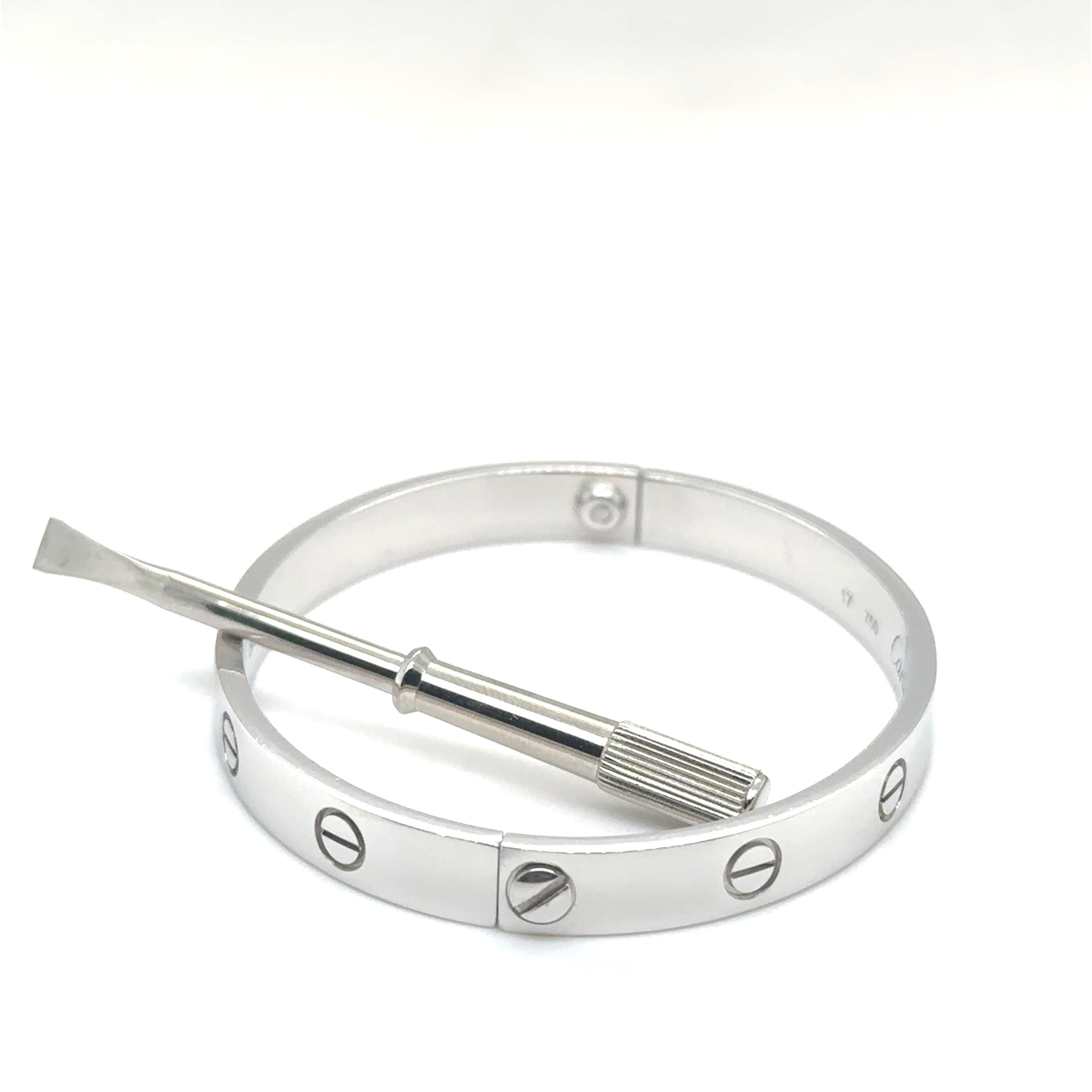 Women's or Men's Cartier 18ct White Gold Love Bangle For Sale
