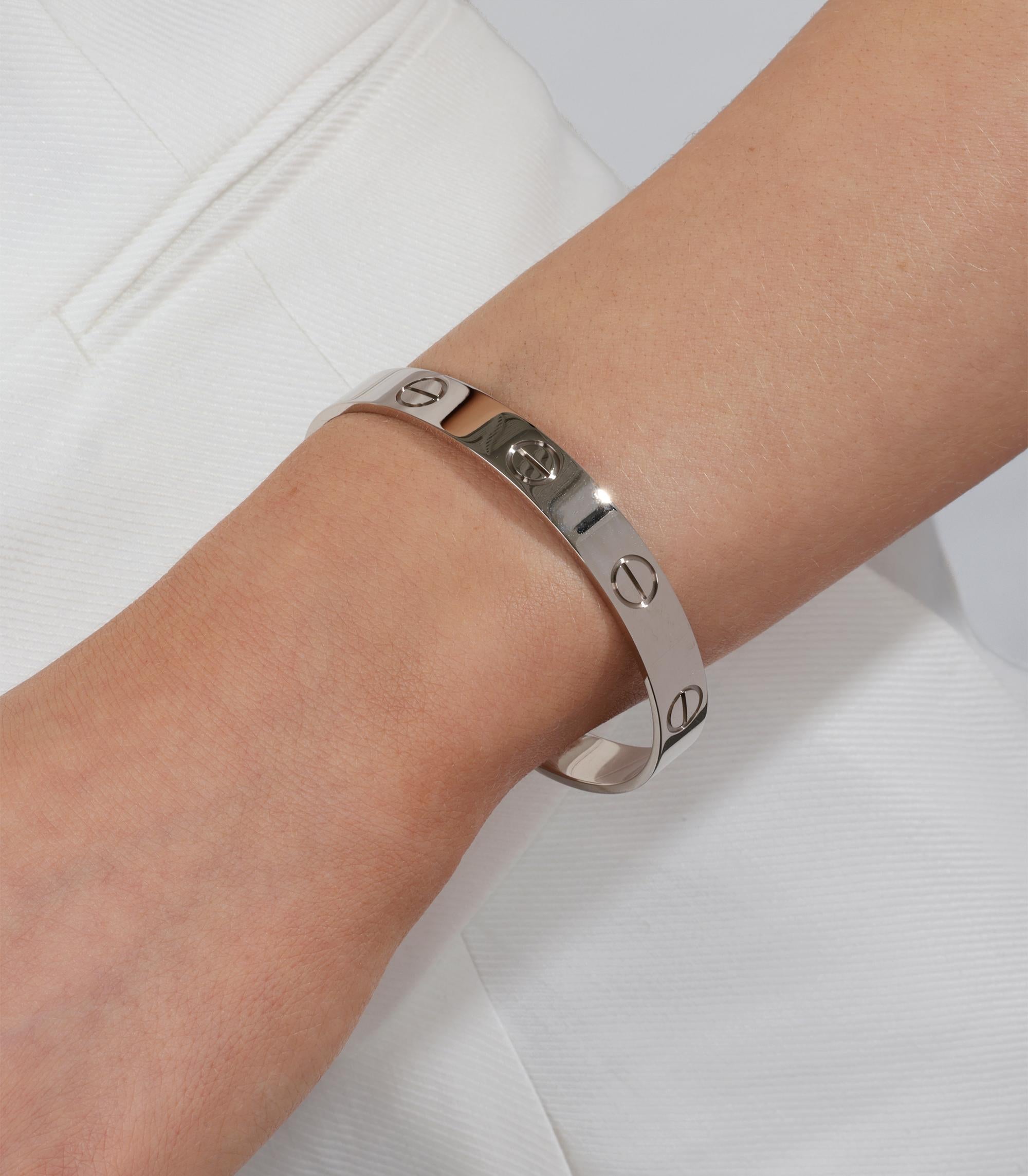 Cartier 18ct White Gold Love LM Cuff Bangle

Brand- Cartier
Model- Love LM Cuff Bangle
Product Type- Bracelet
Serial Number- IE****
Age- Circa 2019
Accompanied By- Cartier Box, Receipt
Material(s)- 18ct White Gold

Bracelet Length- 20cm
Bracelet