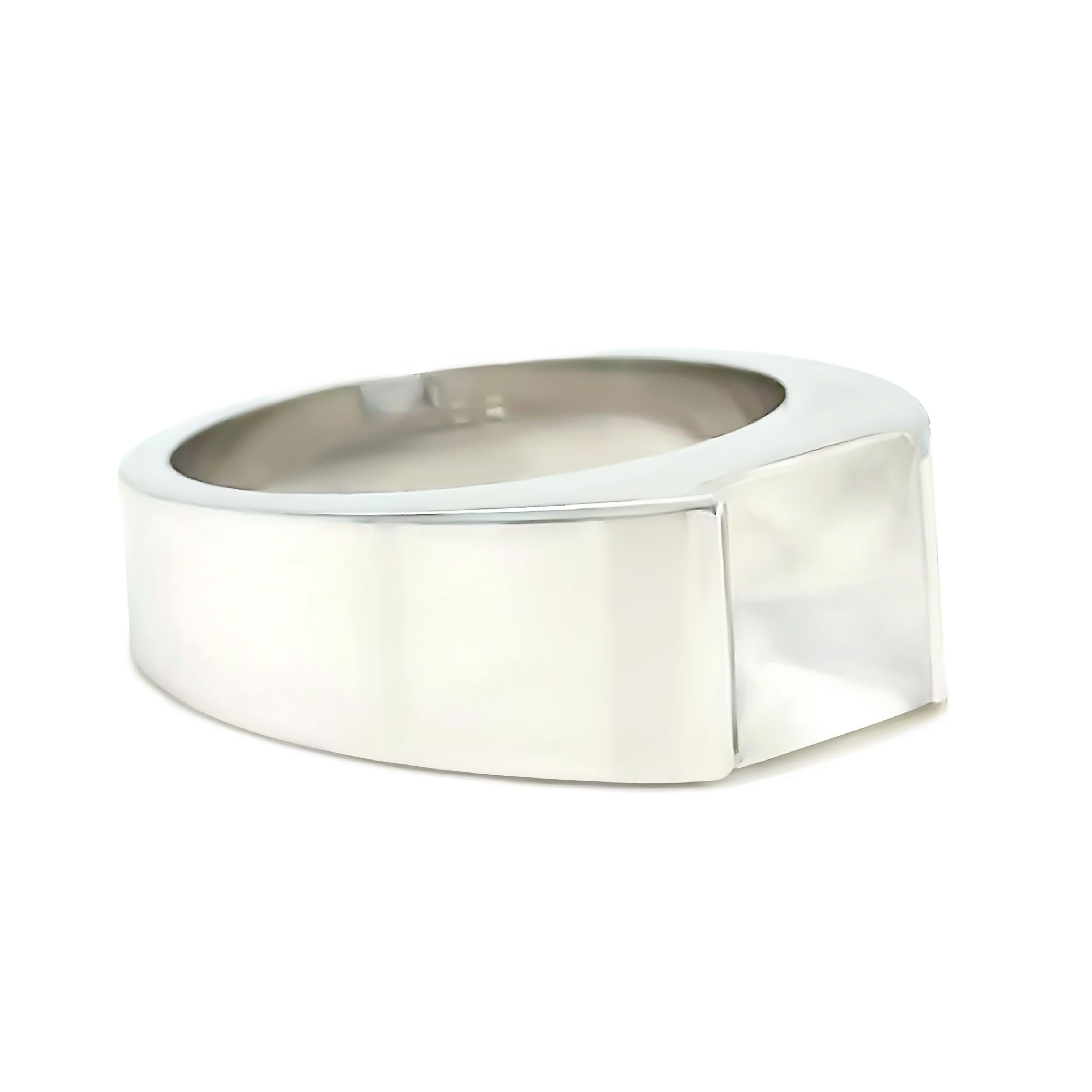 Square Cut Cartier 18ct White Gold Moonstone Tank Ring 14.4g For Sale