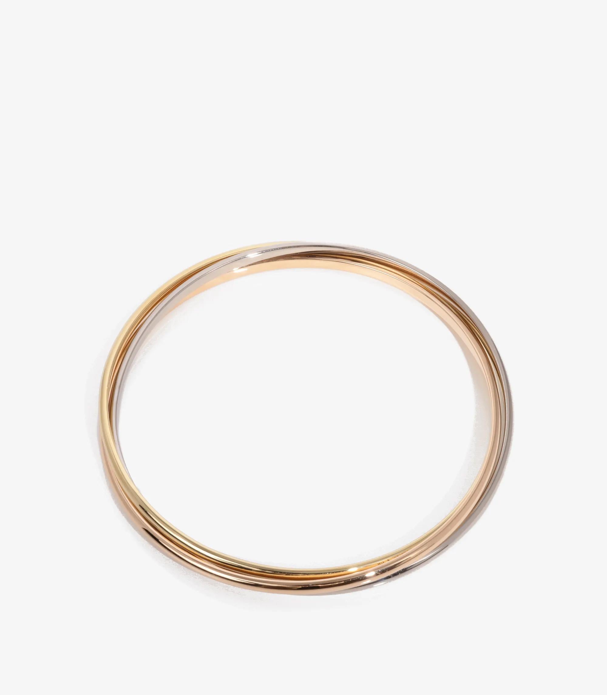 Cartier 18ct Blanco, Amarillo Y Oro Rosa Pequeño Brazalete Trinidad en Excelente estado para la venta en Bishop's Stortford, Hertfordshire