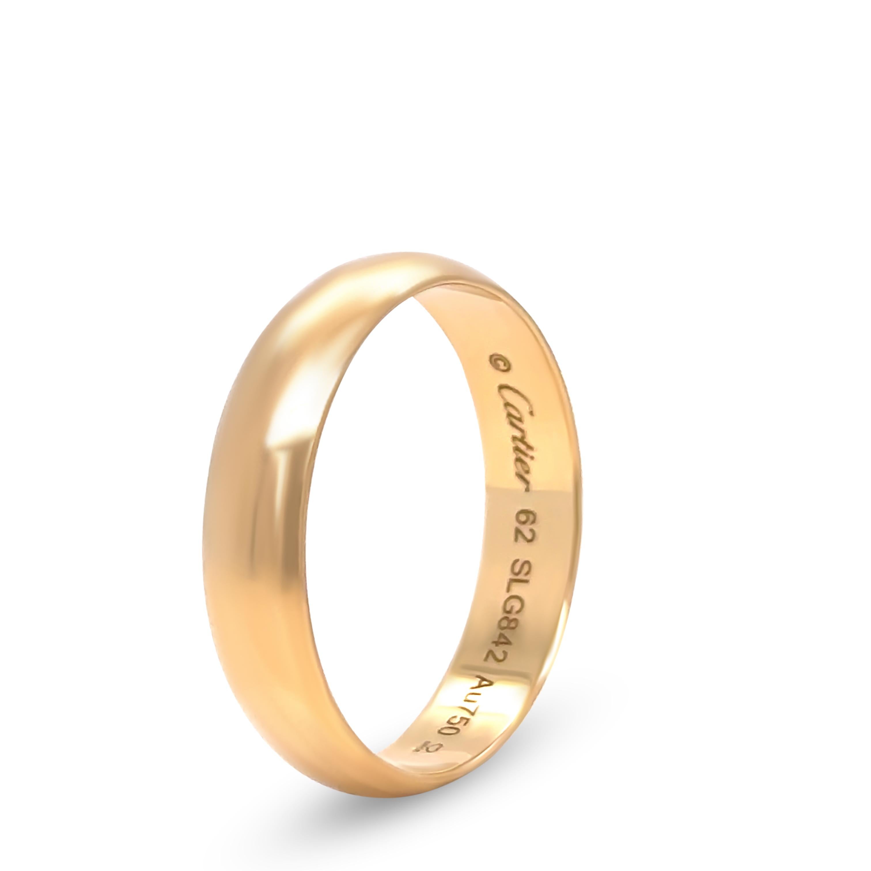 Dieser raffinierte Cartier 1895 Ehering für Herren ist aus 18 Karat Gelbgold gefertigt und verfügt über einen klassischen polierten Ring mit einer Breite von 5 mm. Das unaufdringliche und doch luxuriöse Design von 1895 verkörpert die zeitlose