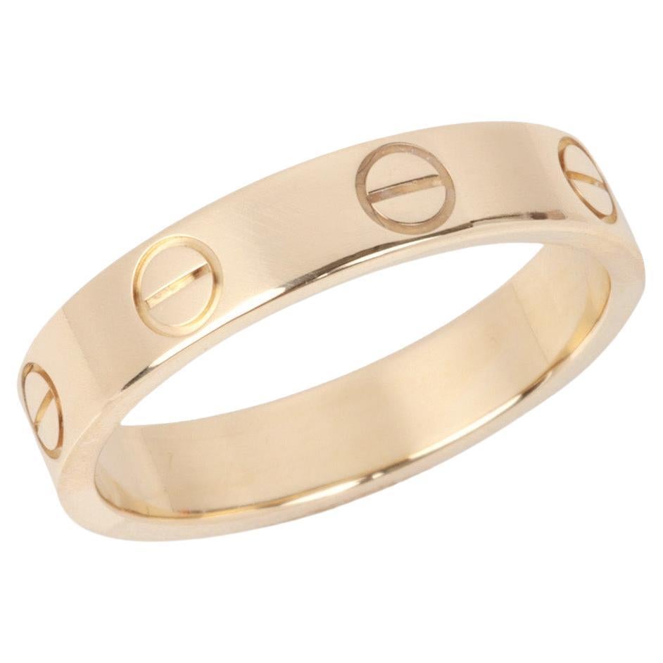 Anneau de mariage Love en or jaune 18ct de Cartier en vente