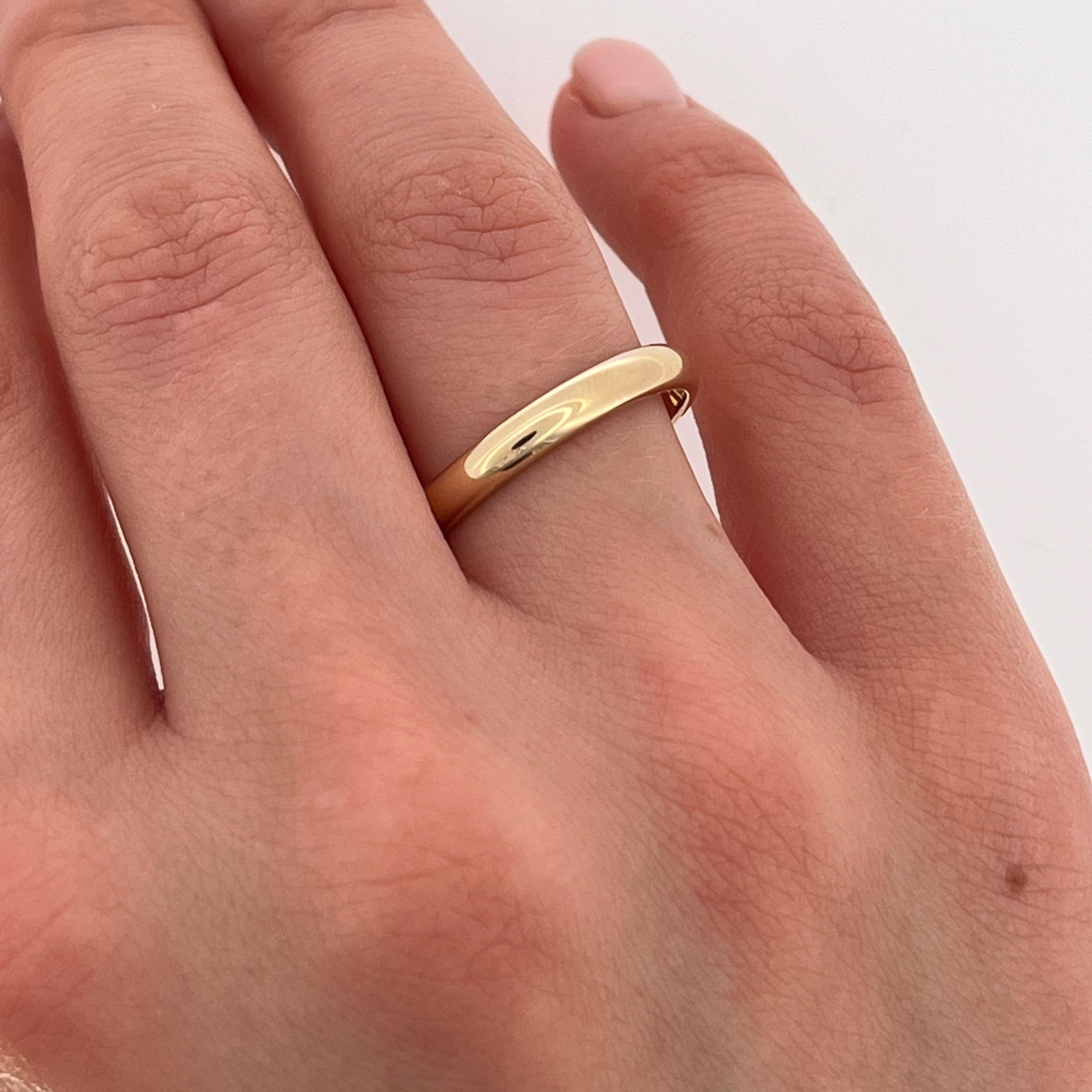 Cartier 18ct Yellow Gold Wedding Band Ring, 4.72g For Sale at 1stDibs