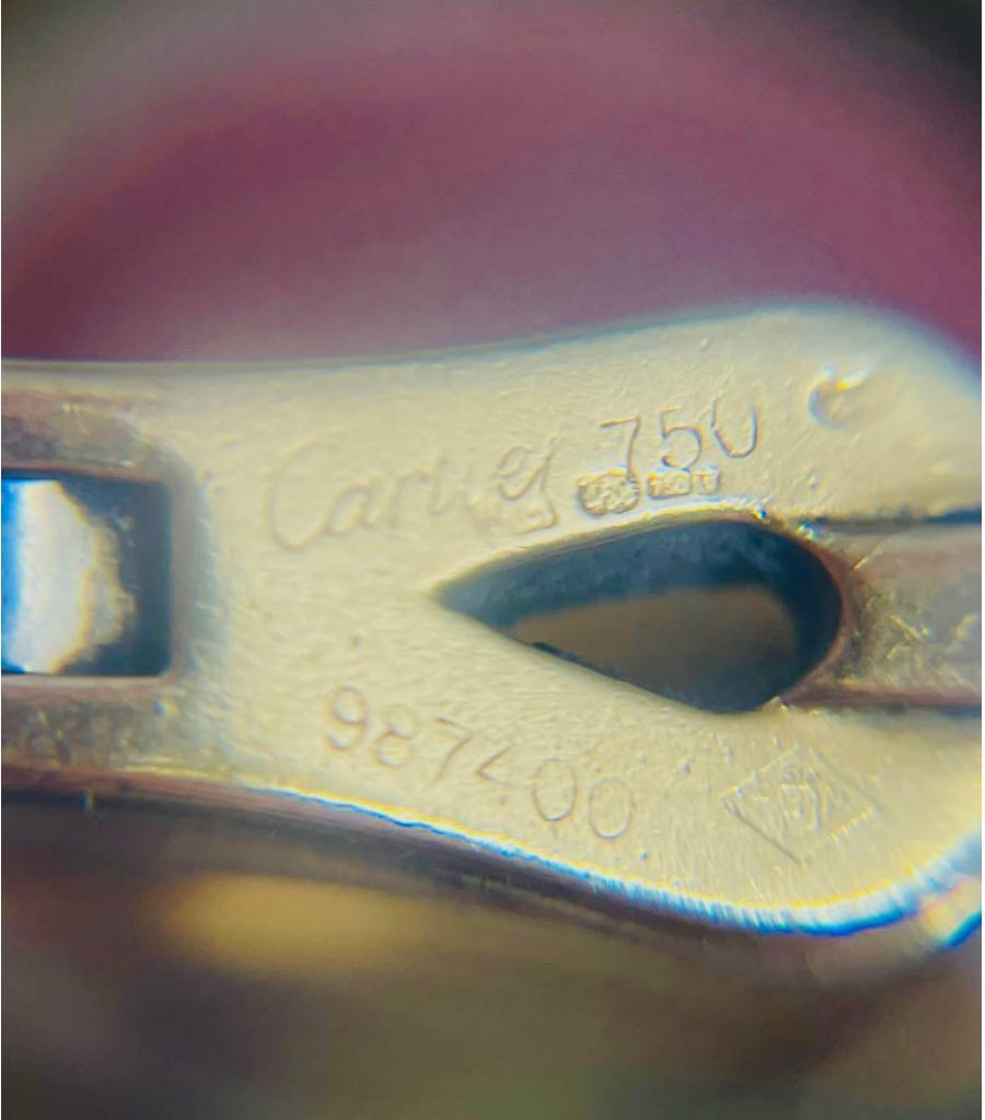 Bracelet Agrafe en or 18k et breloque logo de Cartier en vente 7