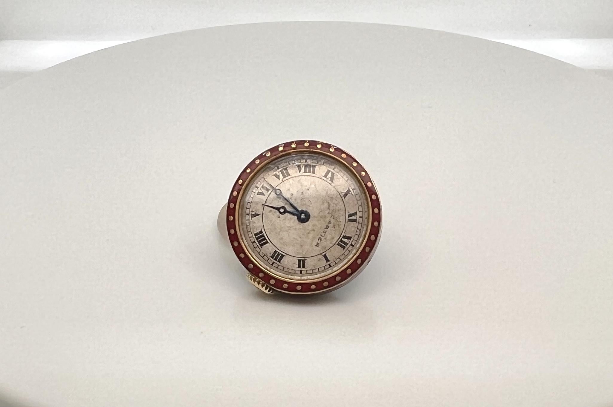 Cartier 18k Gold, Enamel, and Chalcedony Pendant Watch In condizioni buone in vendita a New York, NY