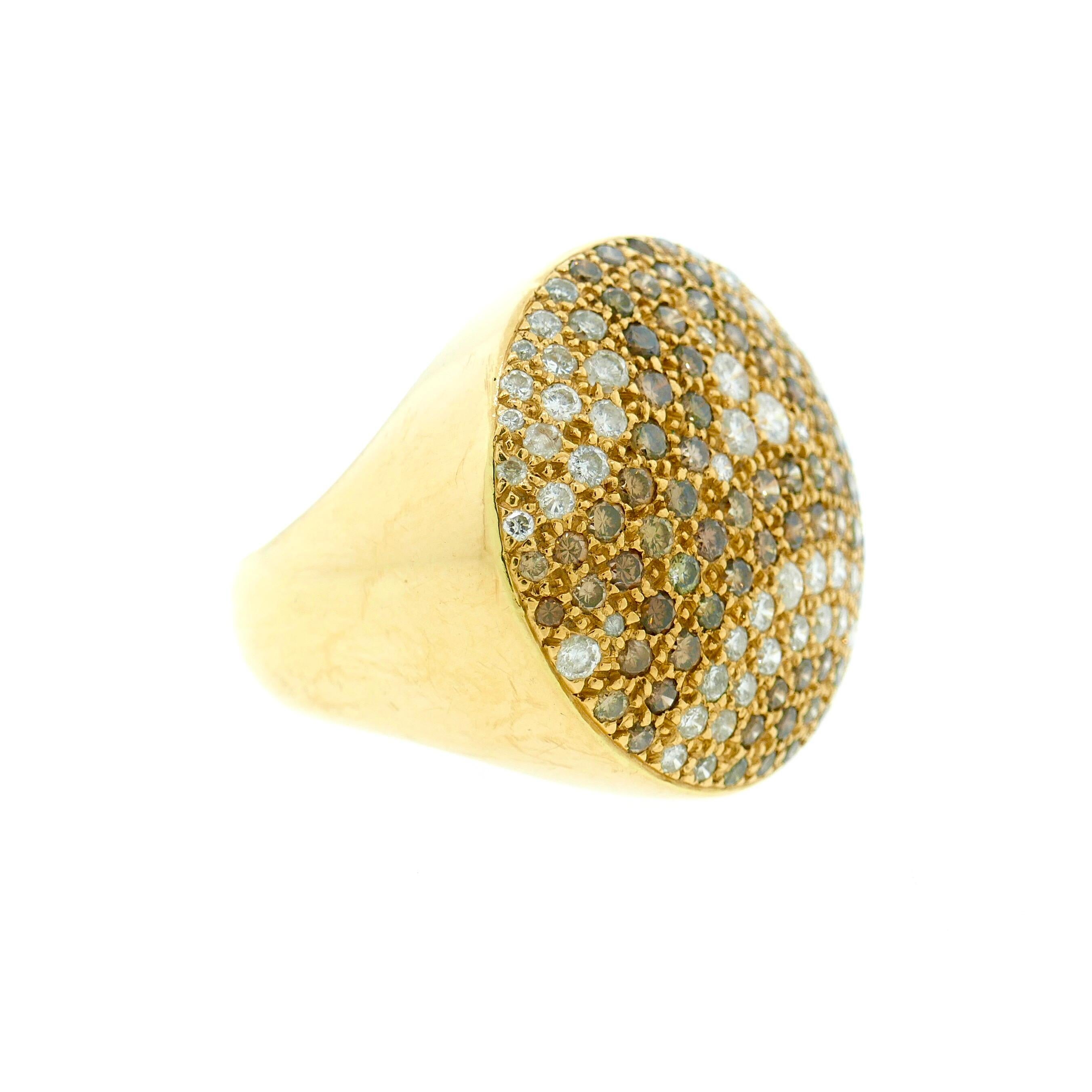 Cartier 18k Gold Jeton Sauvage Diamond Cocktail Ring

This is a beautiful Cartier ring from the Jeton Sauvage collection. It features over 2.5 carats of excellent quality white and cognac diamonds. 

Size: 8.25 (US) 

Approximate Weight: 22 Grams