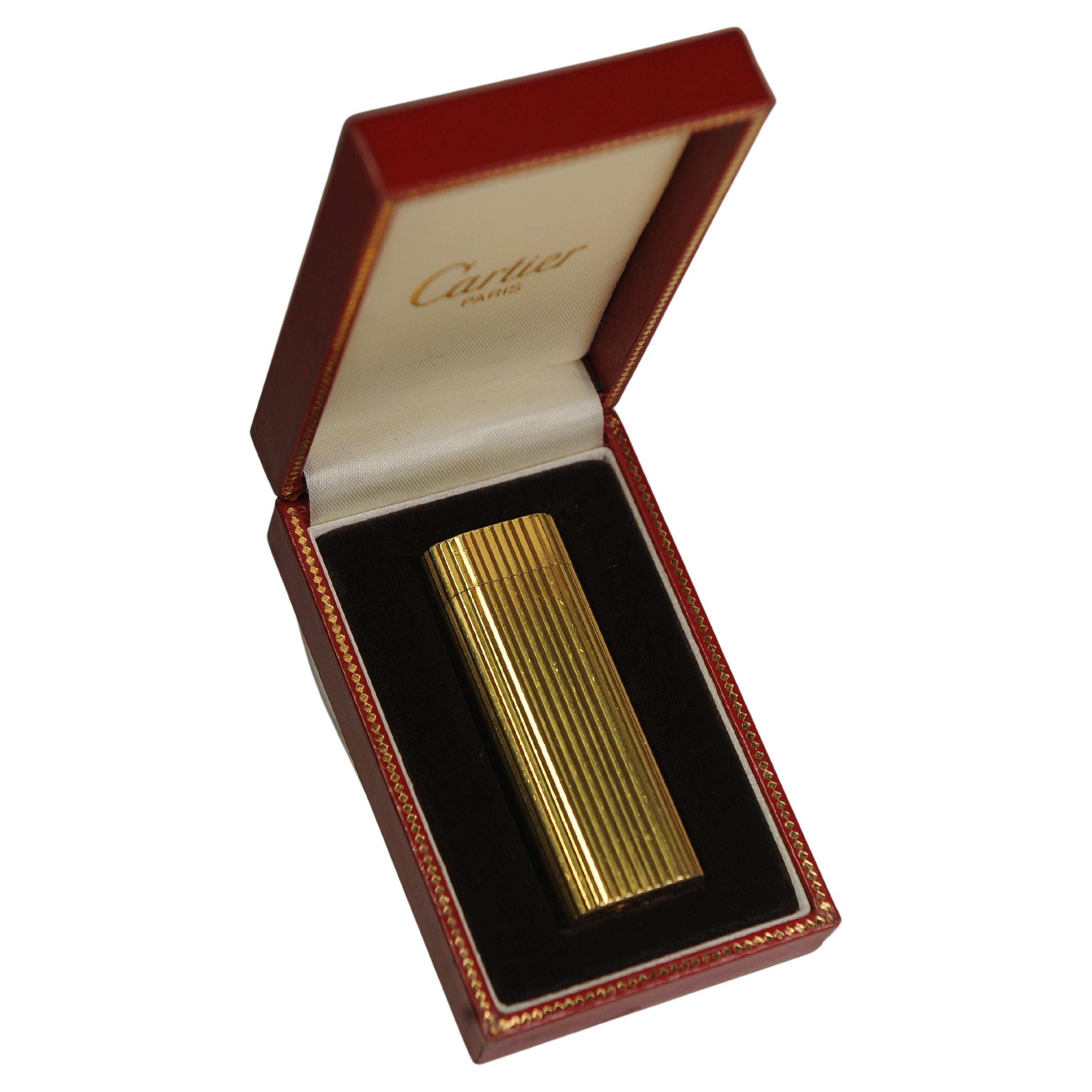 Cartier 18k Gold plattiert Godron Tasche Zigarettenanzünder & Cartier Box im Zustand „Gut“ in Reading, Berkshire