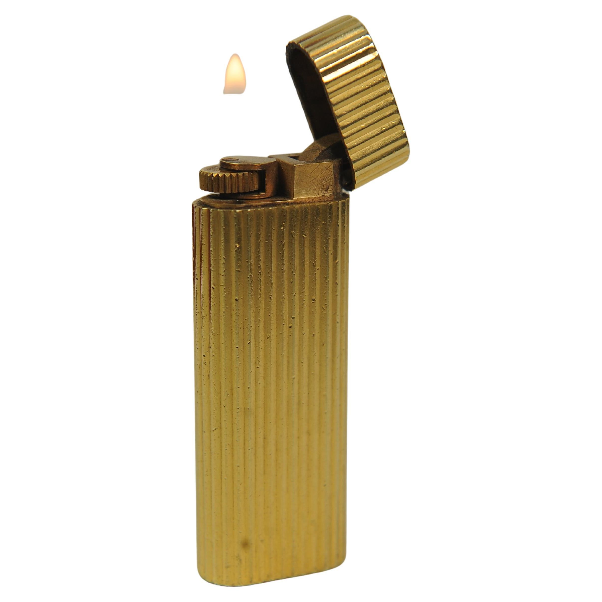 Cartier 18k Gold plattiert Godron Tasche Zigarettenanzünder & Cartier Box (20. Jahrhundert)