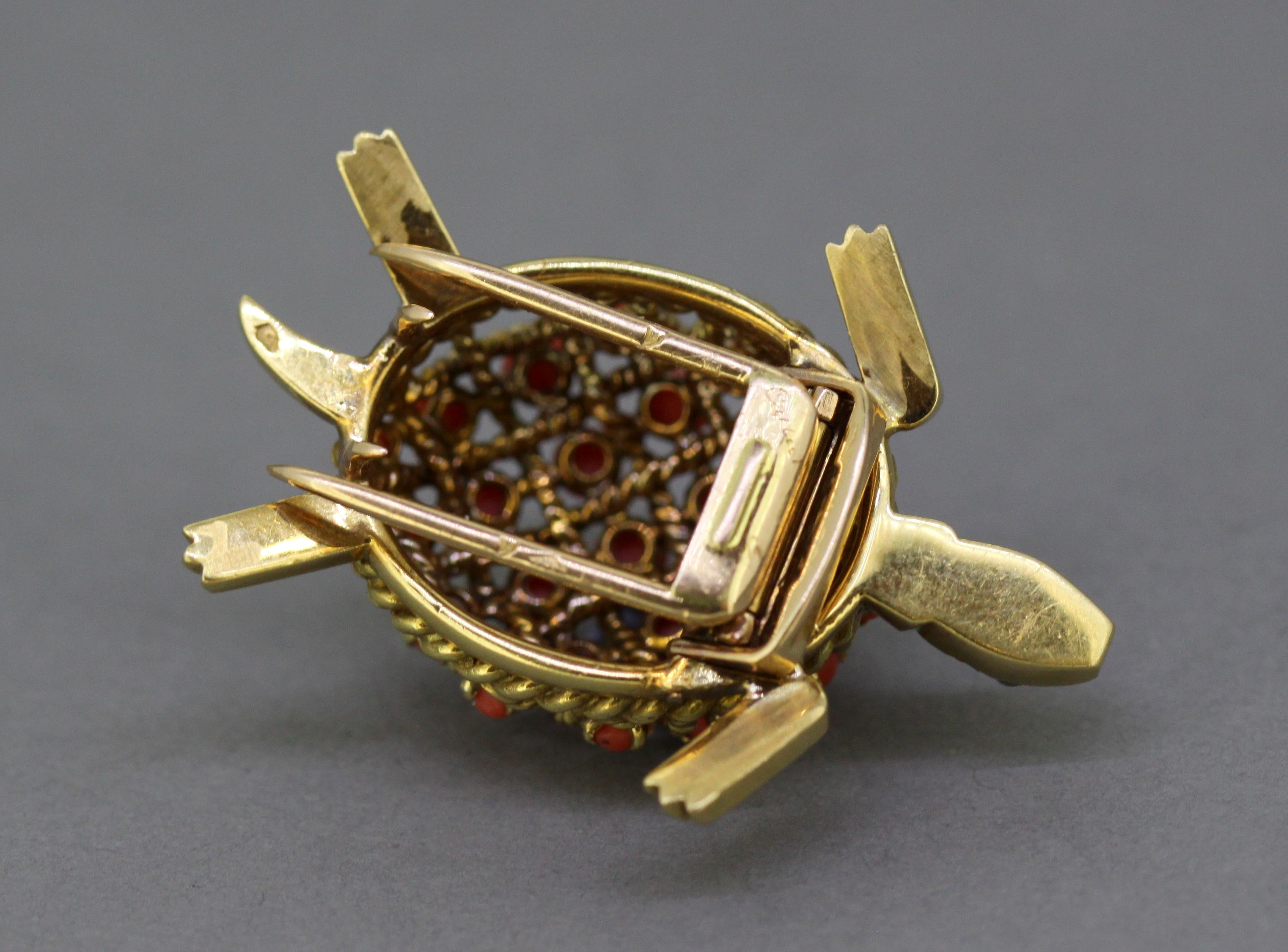 Cartier, 18 Karat Gold Turtle Brooch with Natural Coral and Blue Sapphires 4