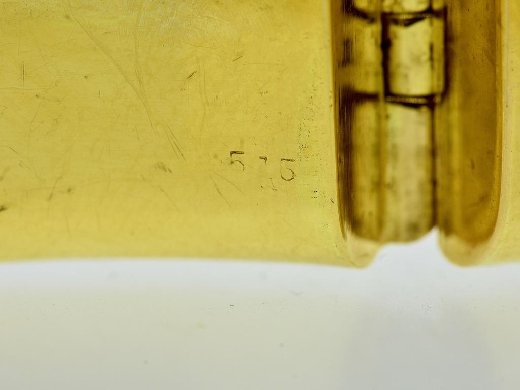 Pulsera ancha vintage Cartier 18K en venta 3