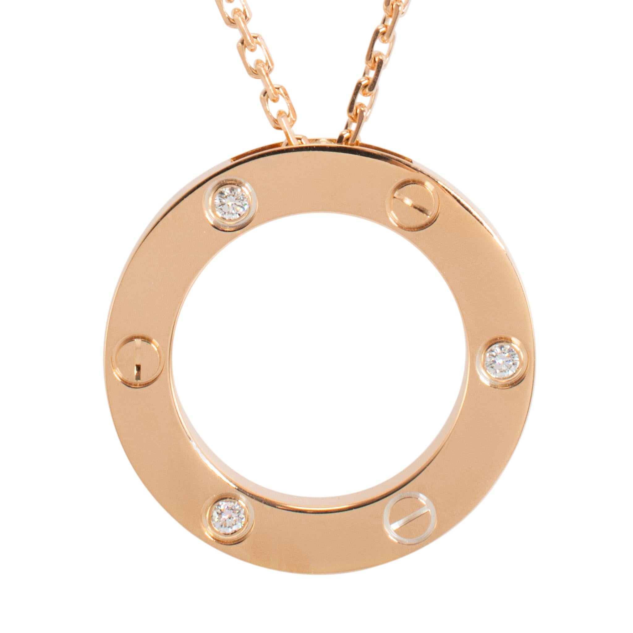 Marca: Cartier

Sexo: Mujer

Tipo de metal: oro rosa de 18 quilates

Longitud: 18,00 pulgadas

Peso: 13,11 gramos

Collar de diamantes y oro rosa pulido de 18 quilates, de diseño CARTIER para mujer. Grabado con 