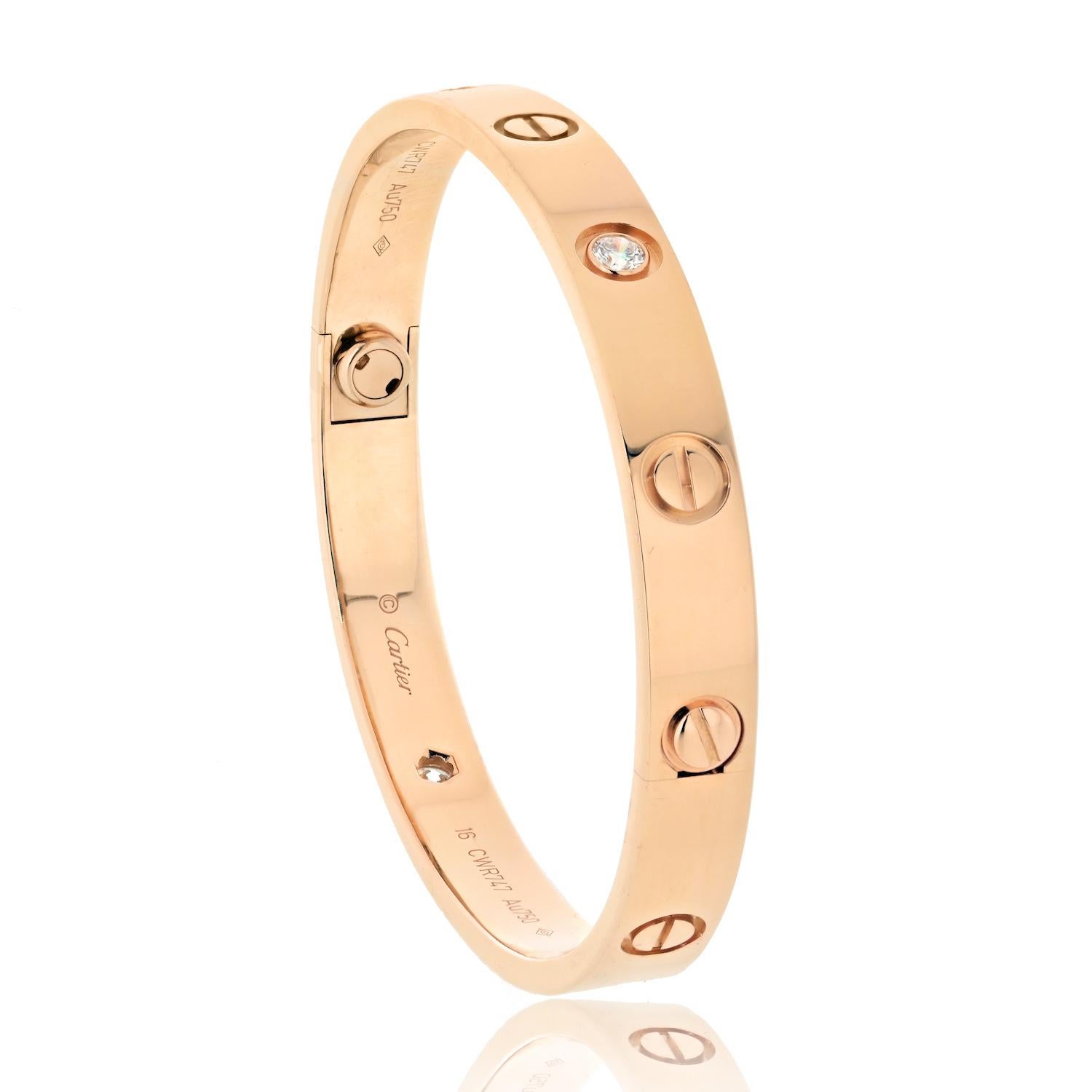 Moderne Bracelet Cartier en or rose 18 carats avec 4 diamants en vente