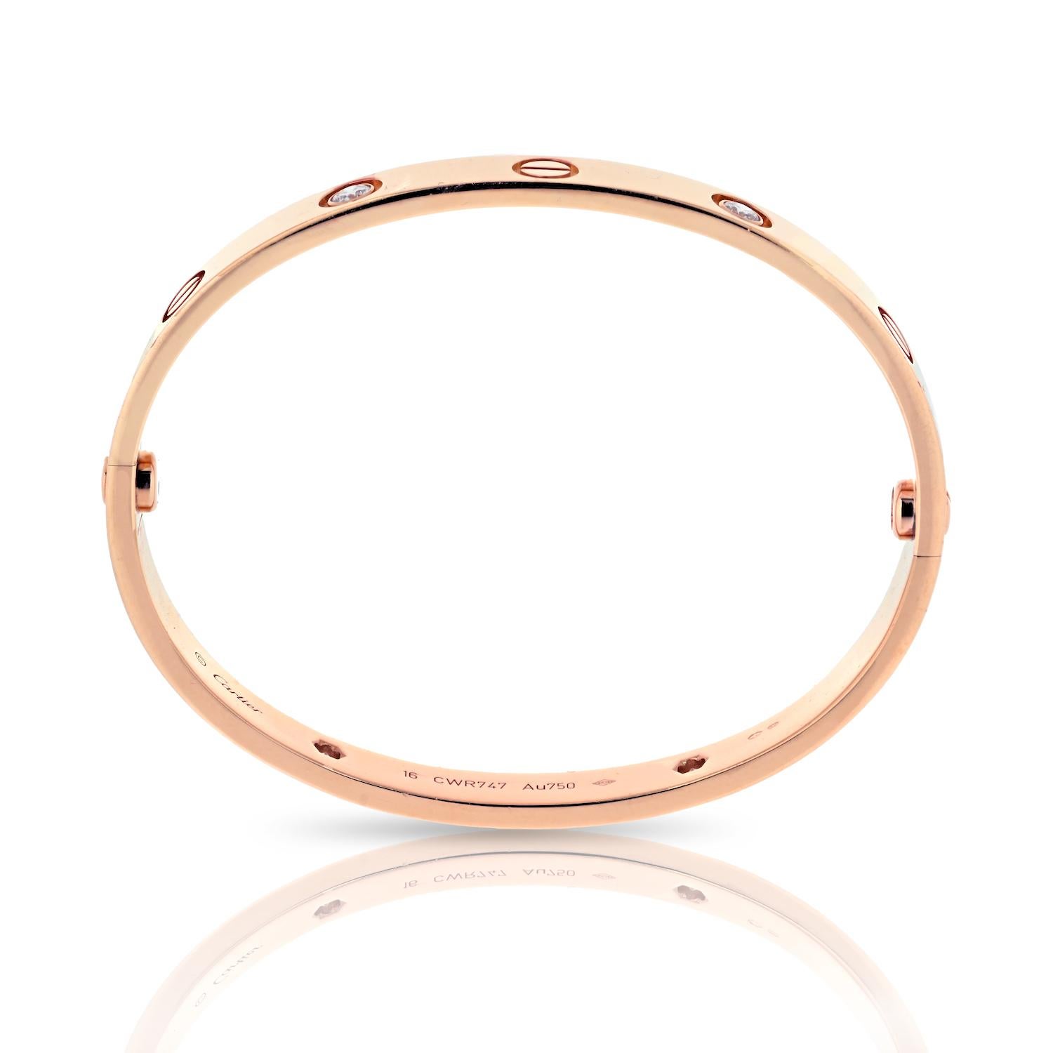 Taille ronde Bracelet Cartier en or rose 18 carats avec 4 diamants en vente