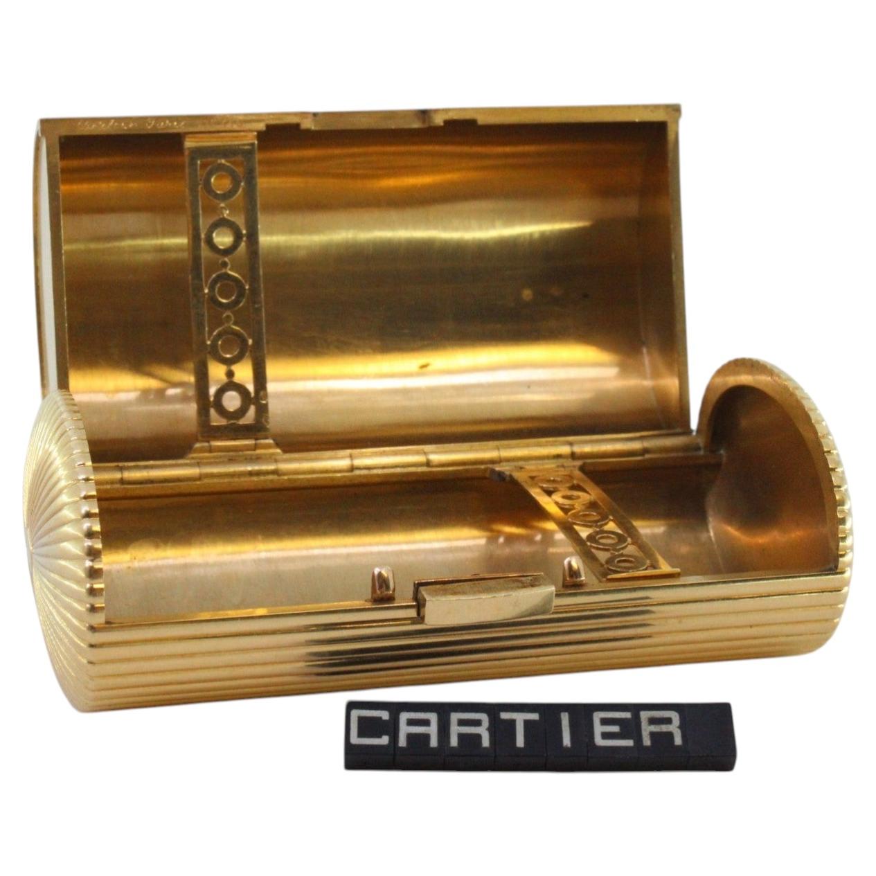 Cartier Scatola di vanità cilindrica in oro massiccio 18k, Francia, circa 1960