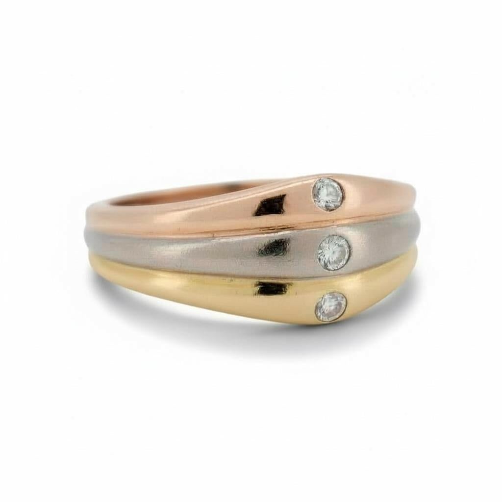 CARTIER - 18k Three-Tone Gold Diamonds Ring - Trio Design, Size 5.75 US en vente 1