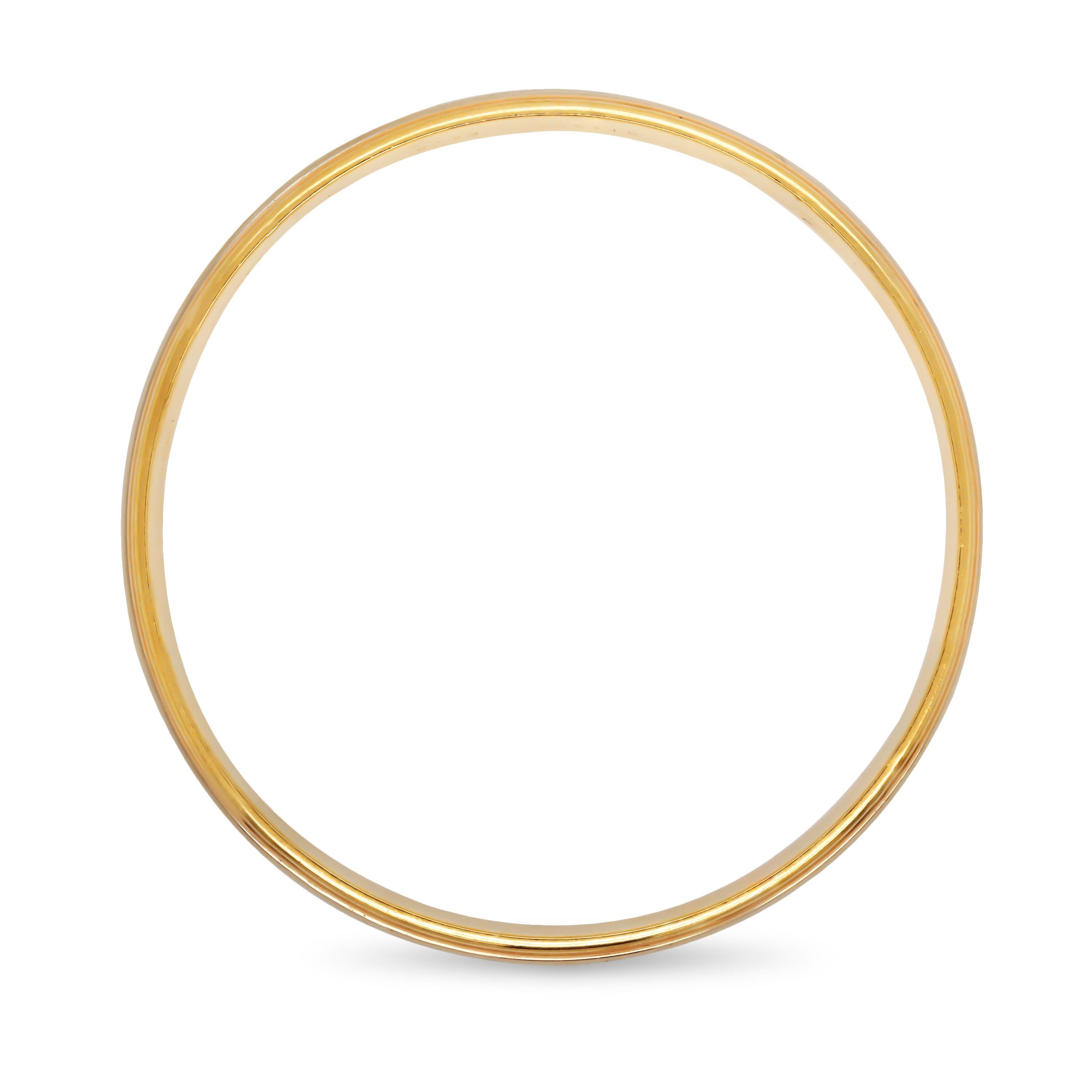 Cartier 18K Tri Color Yellow White Rose Gold Thin Bangle Bracelet

This is an original by Cartier.

Size 8. (8 inches length). 0.30 inch width.
