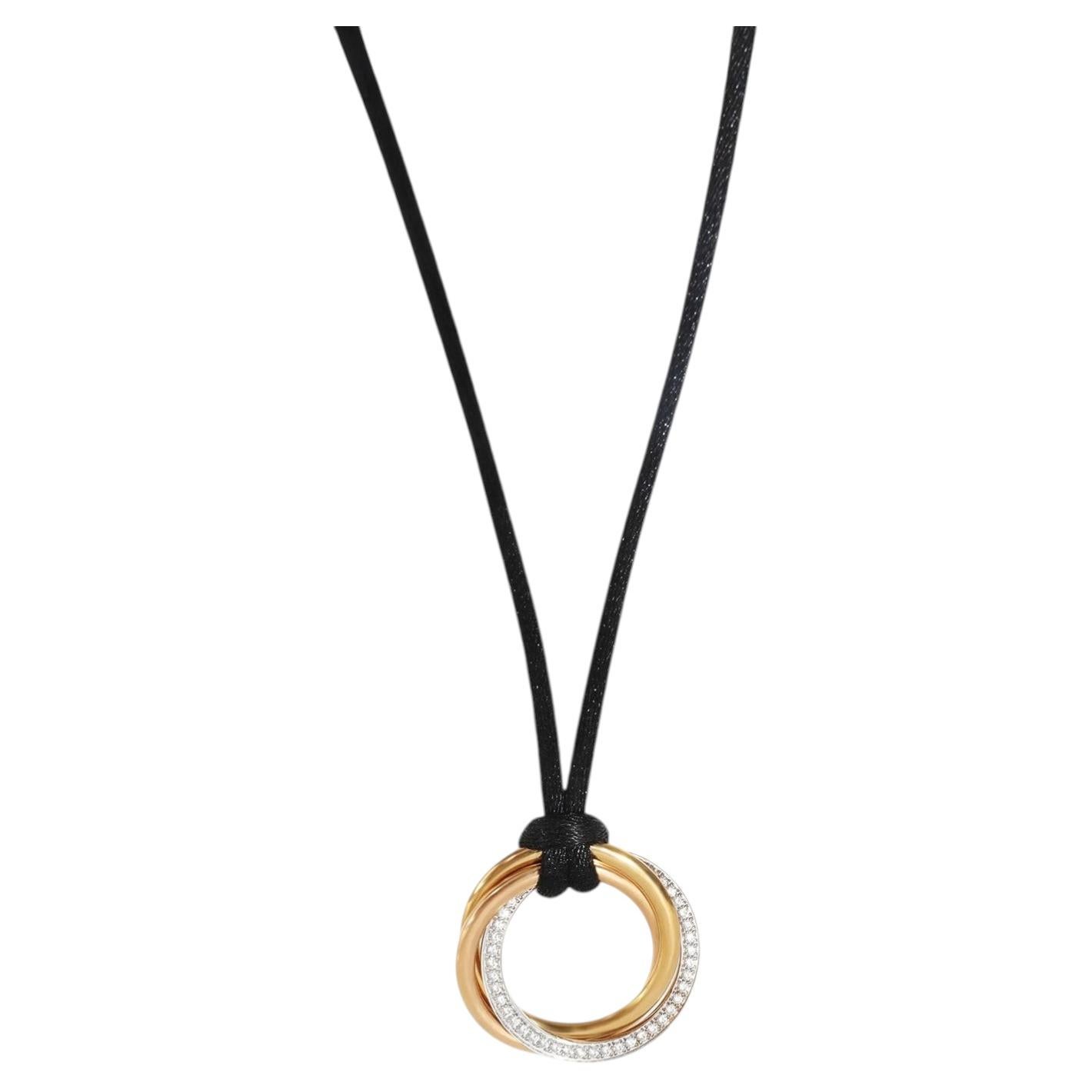 Collar Trinidad