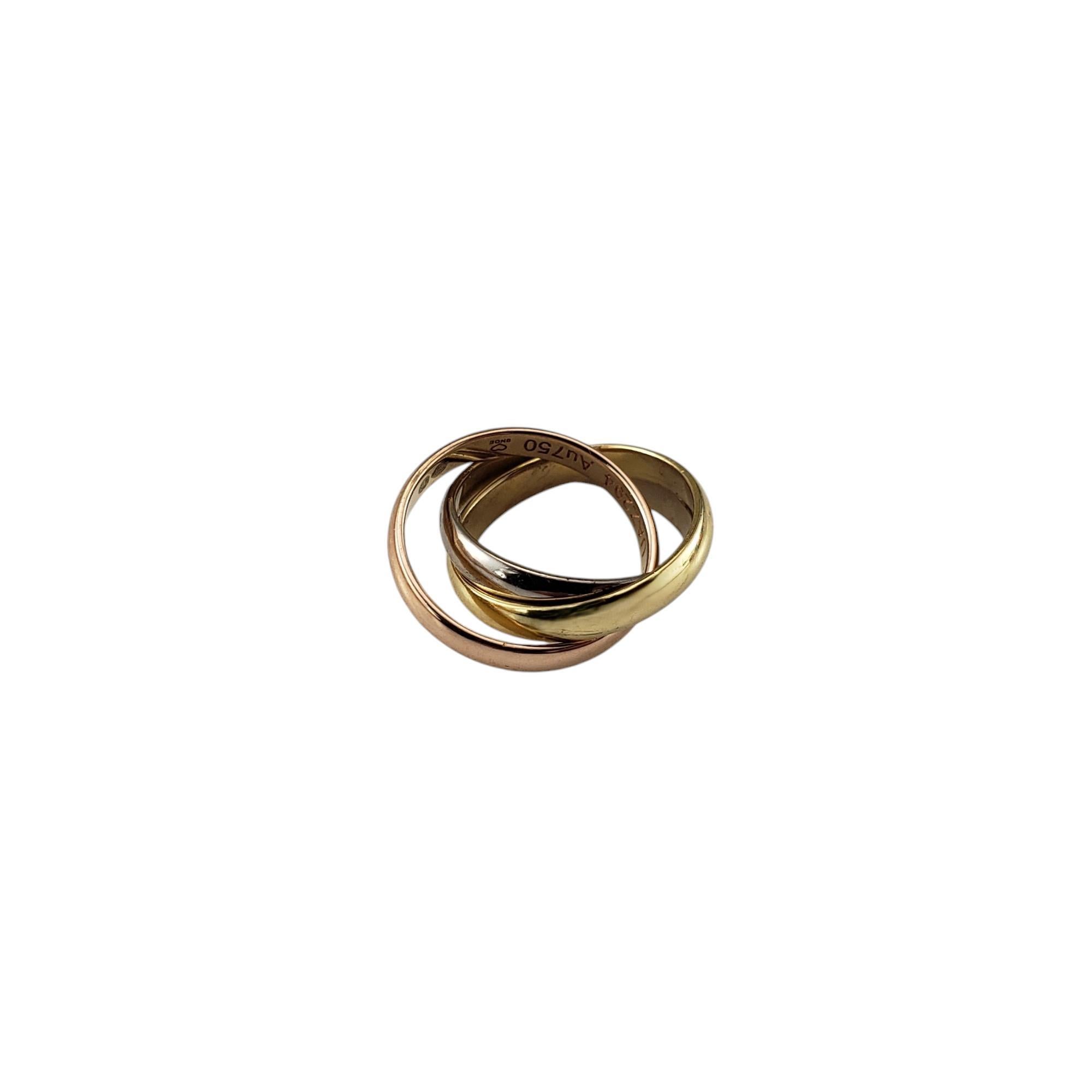 Cartier 18K Tricolor Gold Mini Trinity Ring Anhänger

Der Trinity-Ring ist ein typisches Design des Hauses Cartier und symbolisiert Liebe, Treue und Freundschaft. Dieser Mini-Anhänger besteht aus drei ineinander verschlungenen Bändern aus 14 Karat