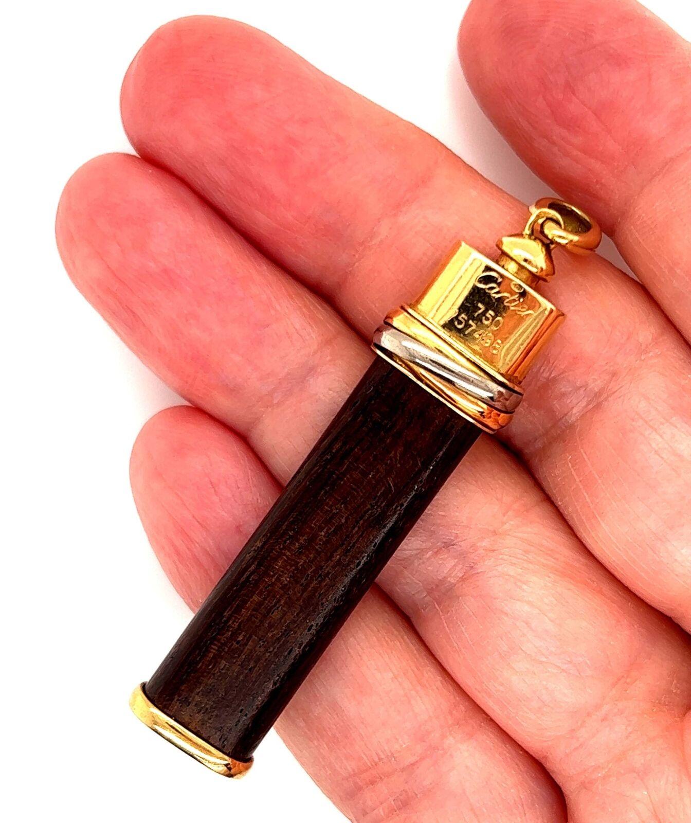 Cartier 18k Tri Color Trinity Gold & Touch Wood Pendant Vintage

Here is your chance to purchase a beautiful and highly collectible designer pendant.  Truly a great piece at a great price! 

his is an authentic pendant by Cartier from the Trinity