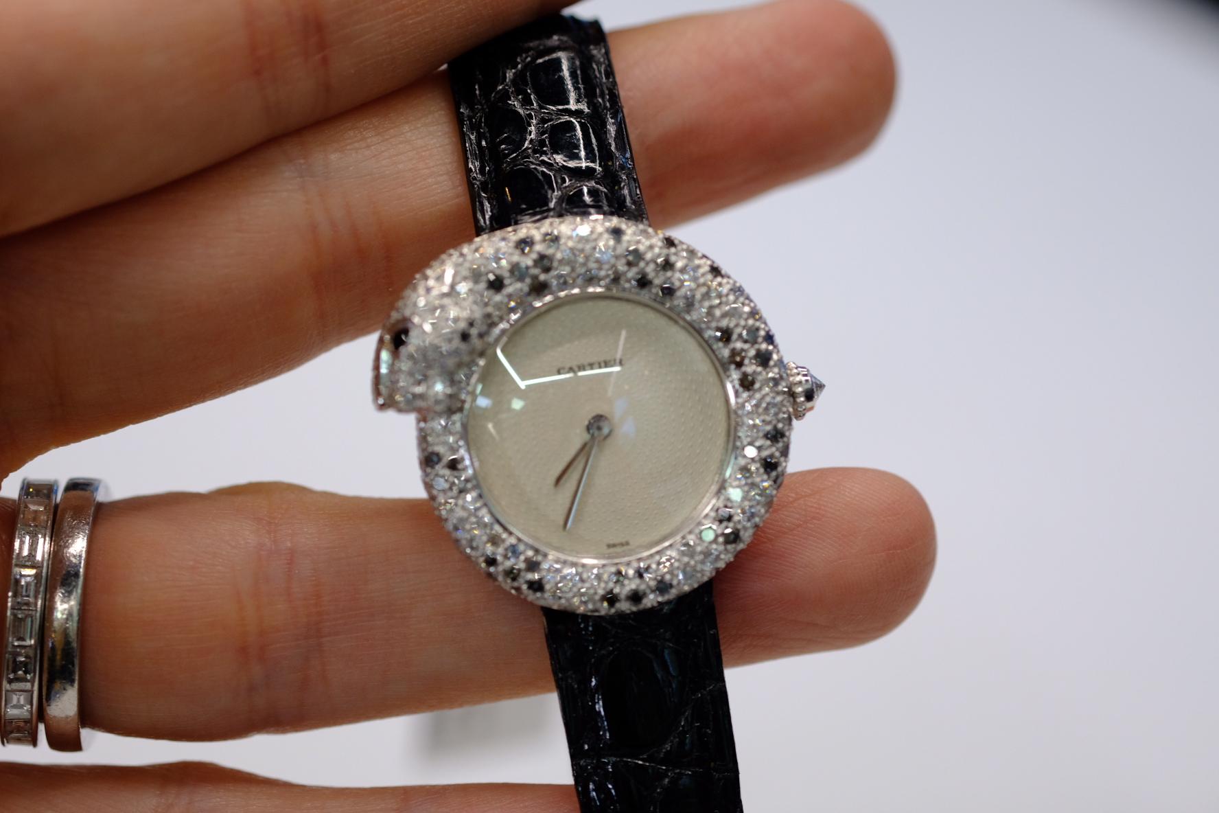 Reloj de señora Cartier Panthere 1925 2323 de 28 mm en oro blanco de 18 quilates en venta 3