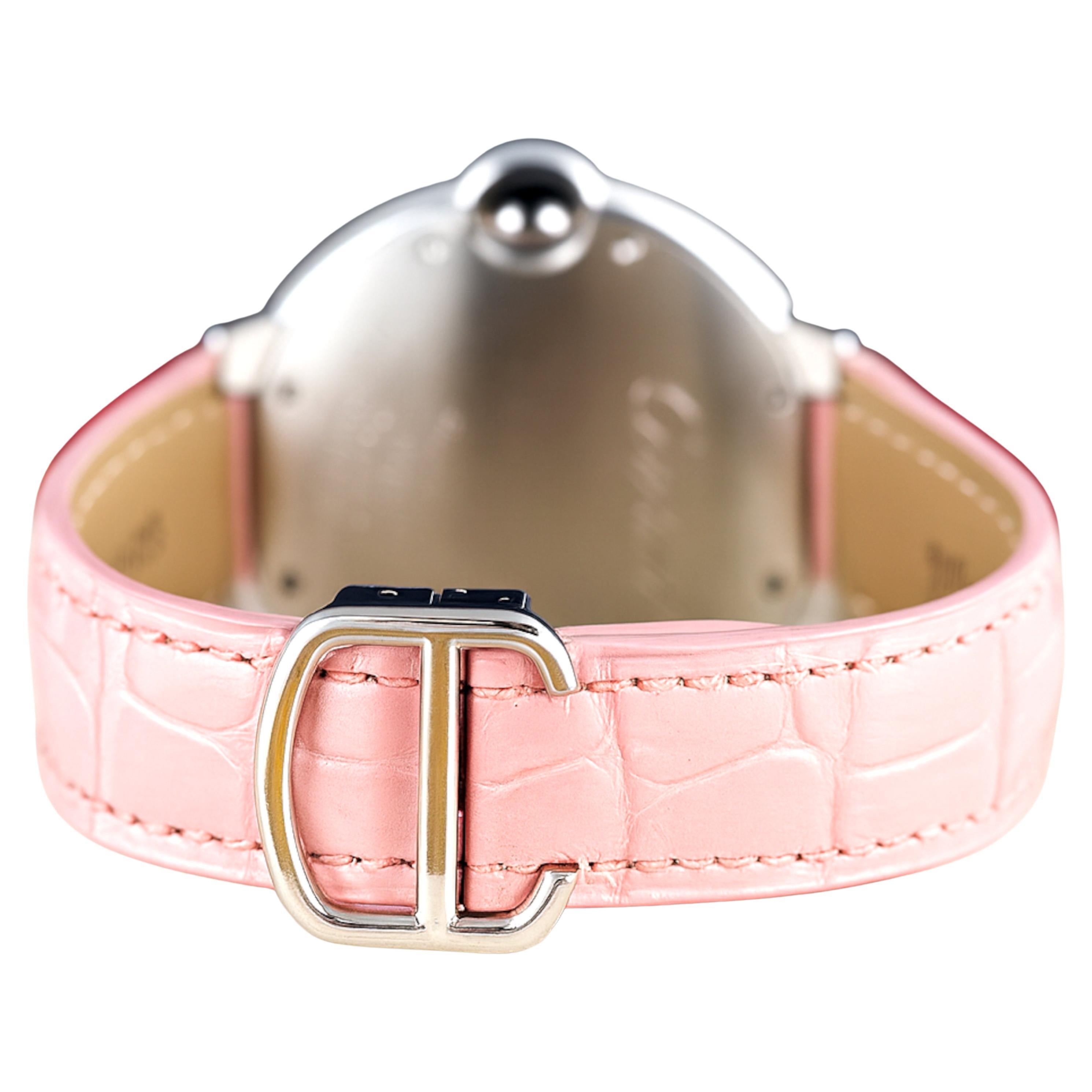 Contemporain Montre-bracelet Ballon Bleu Pavé Diamant en or blanc 18k de Cartier en vente
