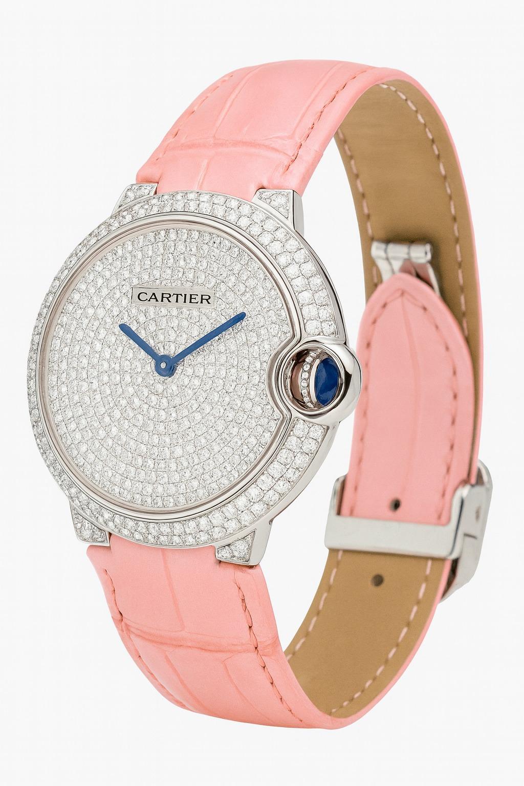 Montre-bracelet Ballon Bleu Pavé Diamant en or blanc 18k de Cartier Excellent état - En vente à Chicago, IL