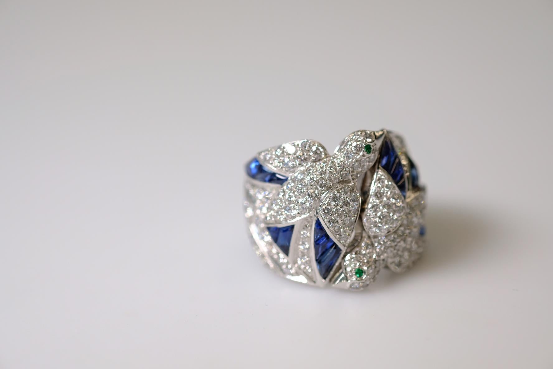 Women's Cartier 18K White Gold Diamond And Sapphire Dove Les Oiseaux Libérés EU 55 Ring For Sale